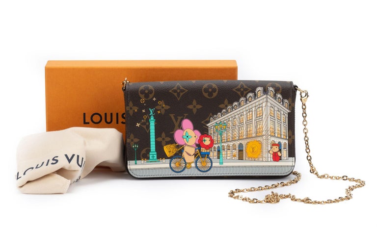 Louis Vuitton Christmas Bags - 6 For Sale on 1stDibs  lv christmas bag,  christmas pocketbooks, louis vuitton christmas animation 2022