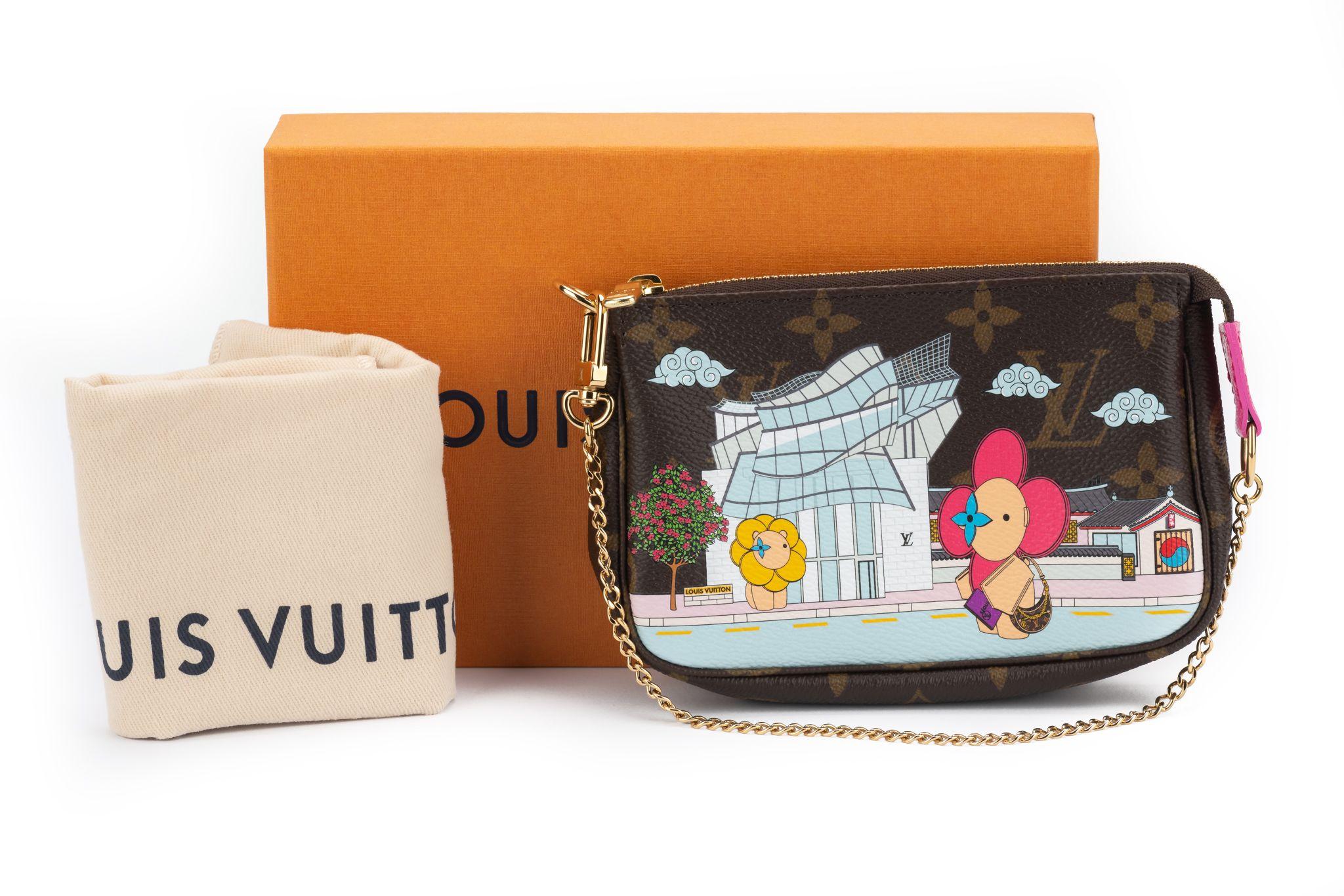 Women's Vuitton Mini Pochette Holiday NIB For Sale