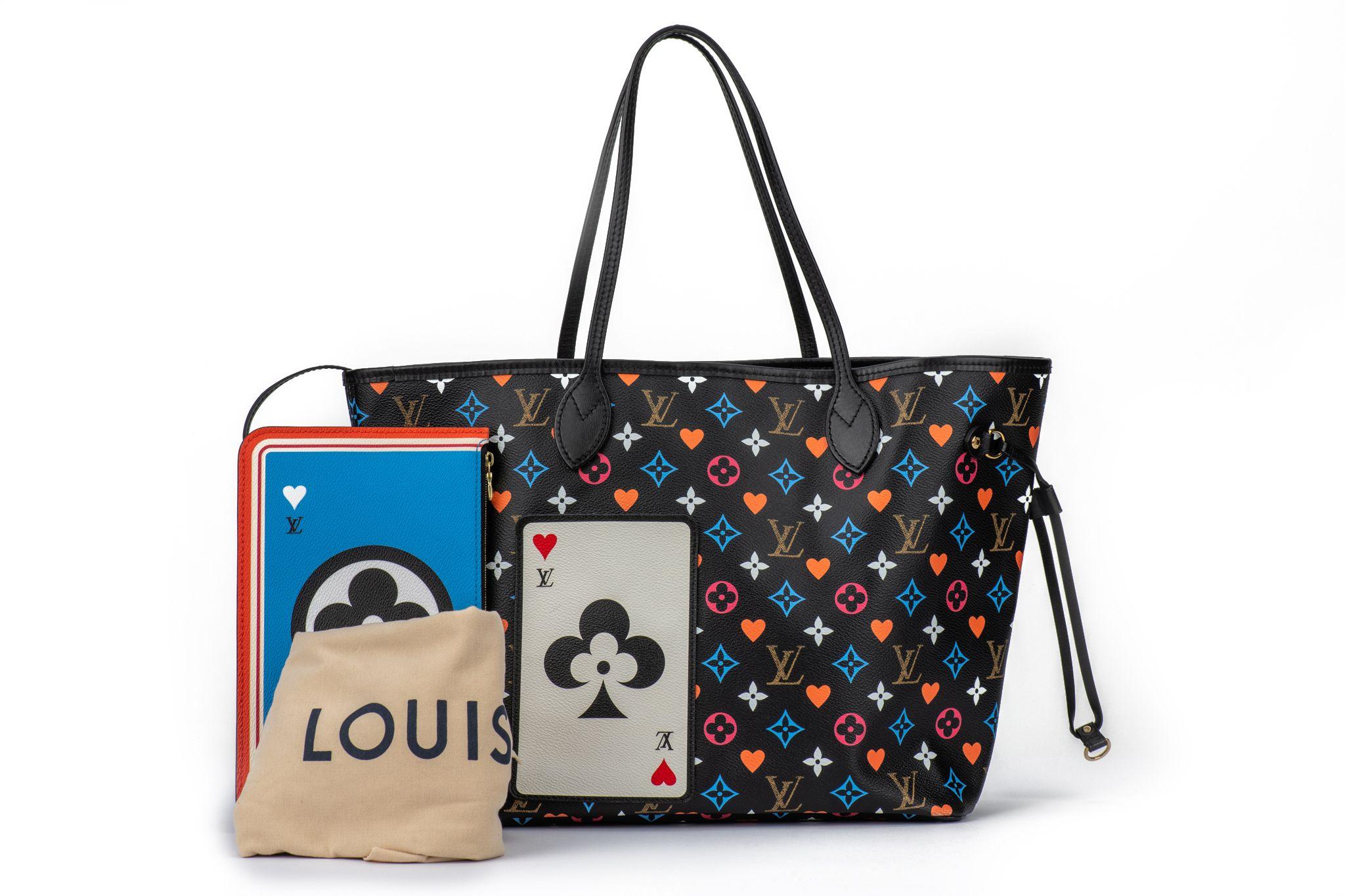 Vuitton Mint Game On Neverfull Tote For Sale 3