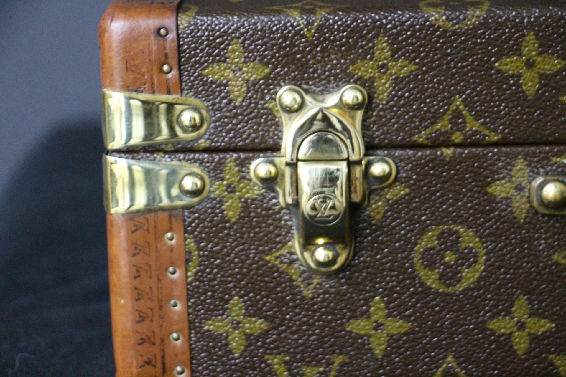 Women's or Men's Vuitton Monogramm Briefcase, Vuitton President Briefase, Vuitton Rigid Case For Sale