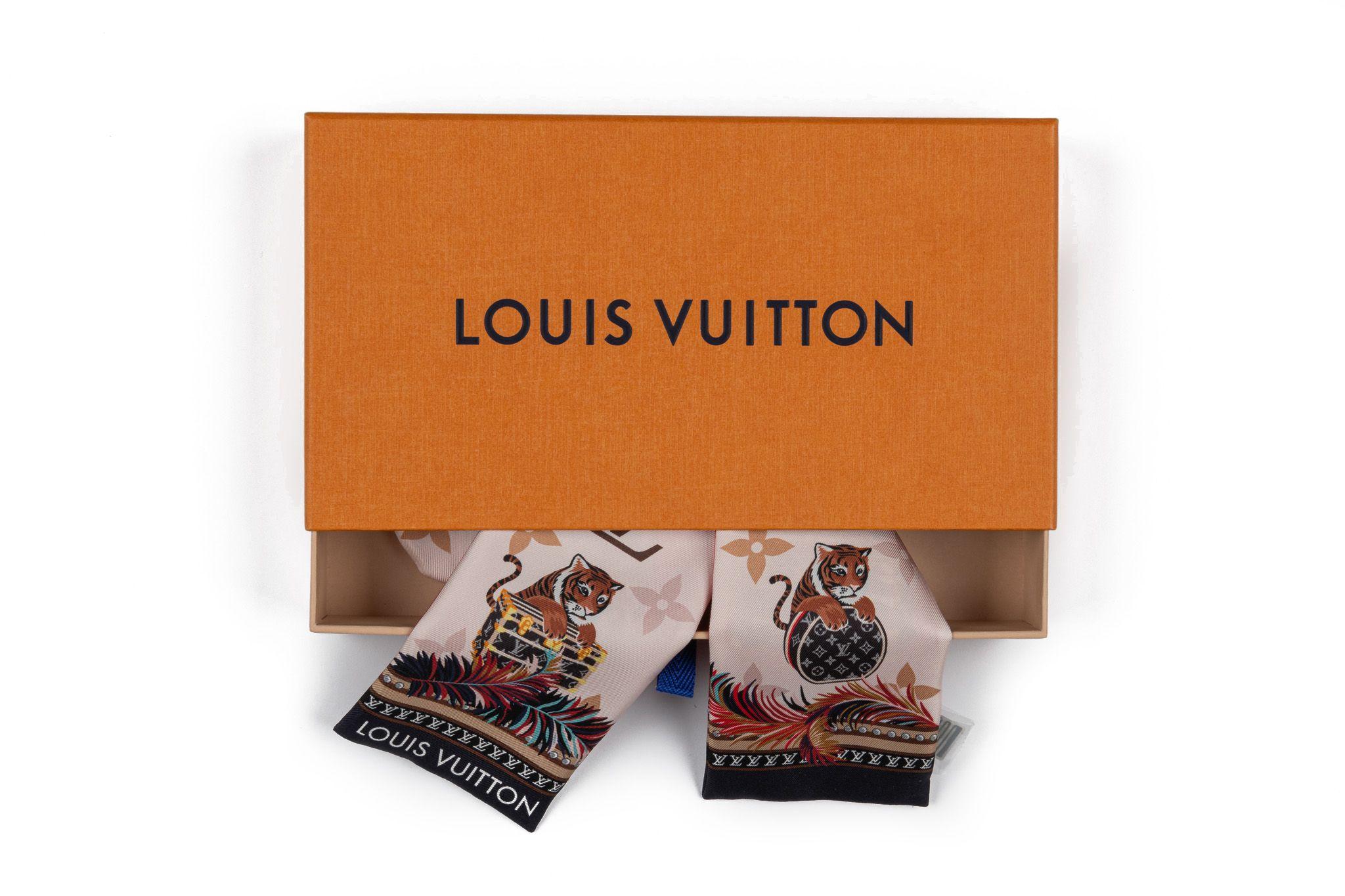 Vuitton New Precious Tiger Silk Bandeau For Sale 1