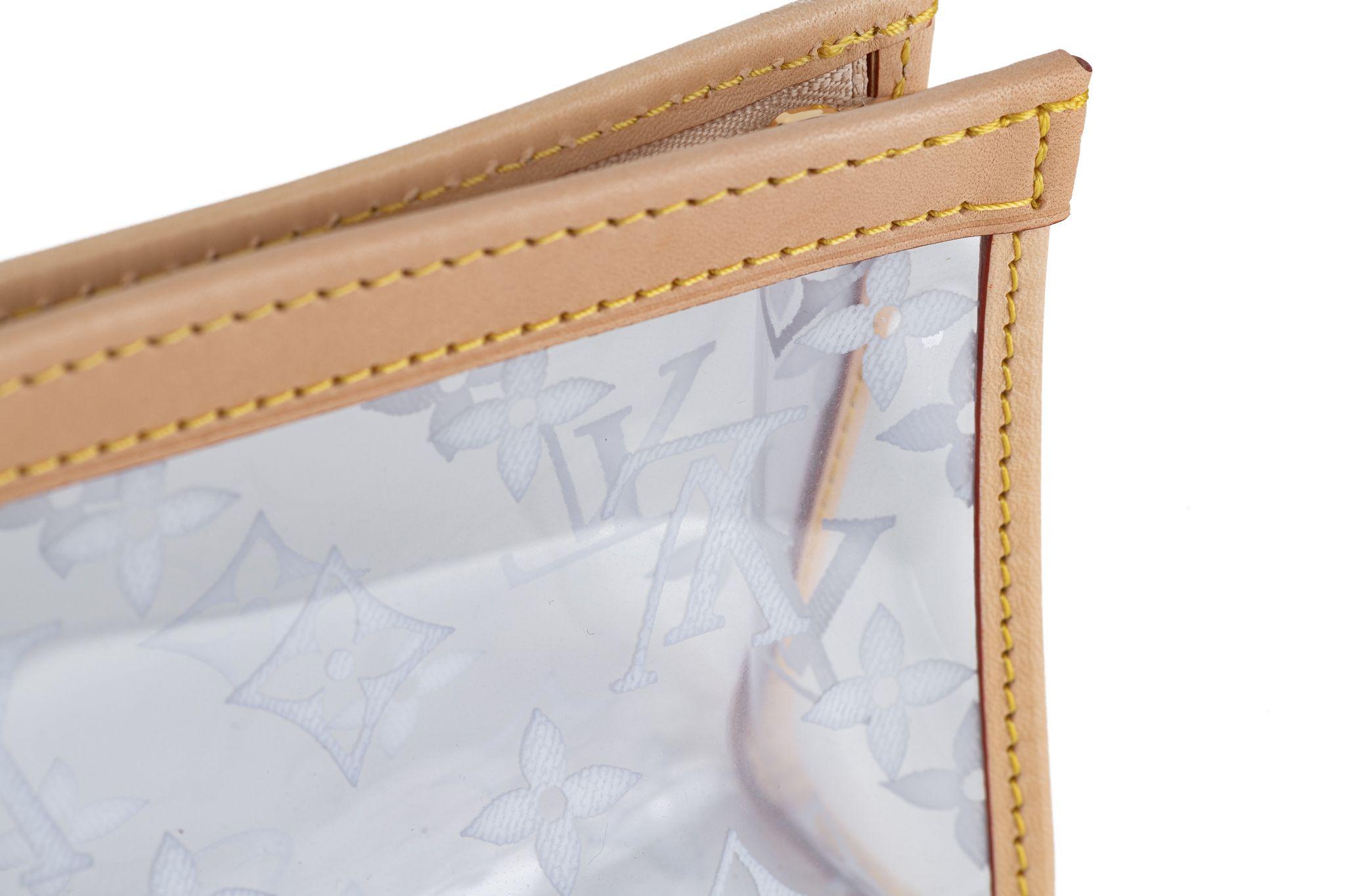 Vuitton New Trio Poche Toilette PVC in vendita 3