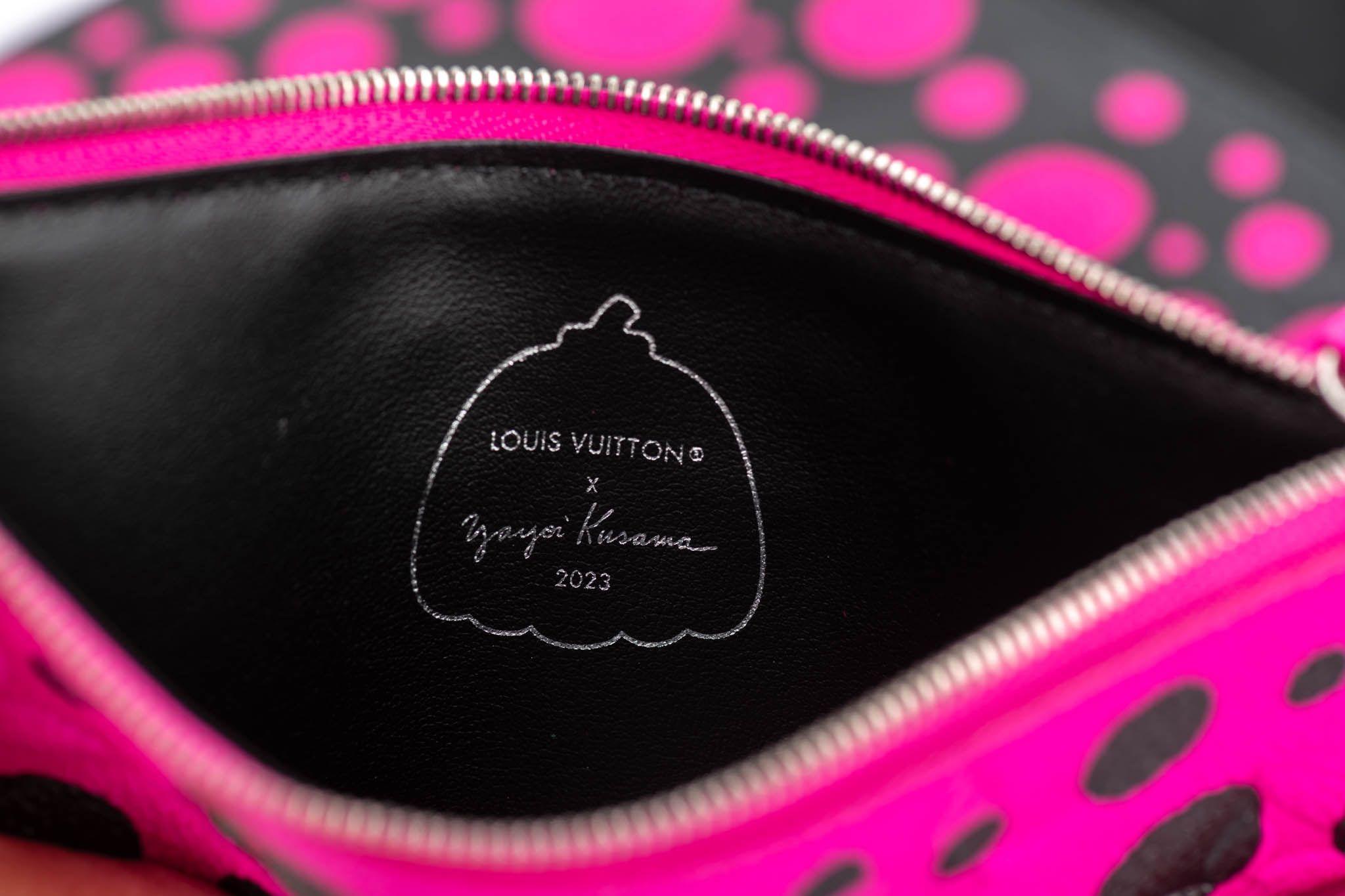 Vuitton NIB Kusama Black Fuchsia Polka Dots Felicie Cross body For Sale 9