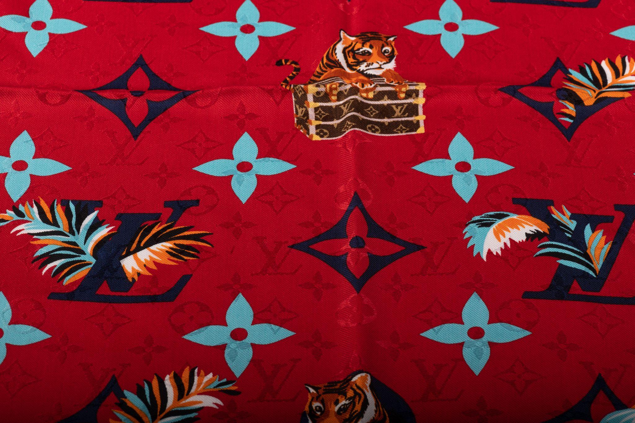 Vuitton NIB Year of the tiger shawl In New Condition For Sale In West Hollywood, CA