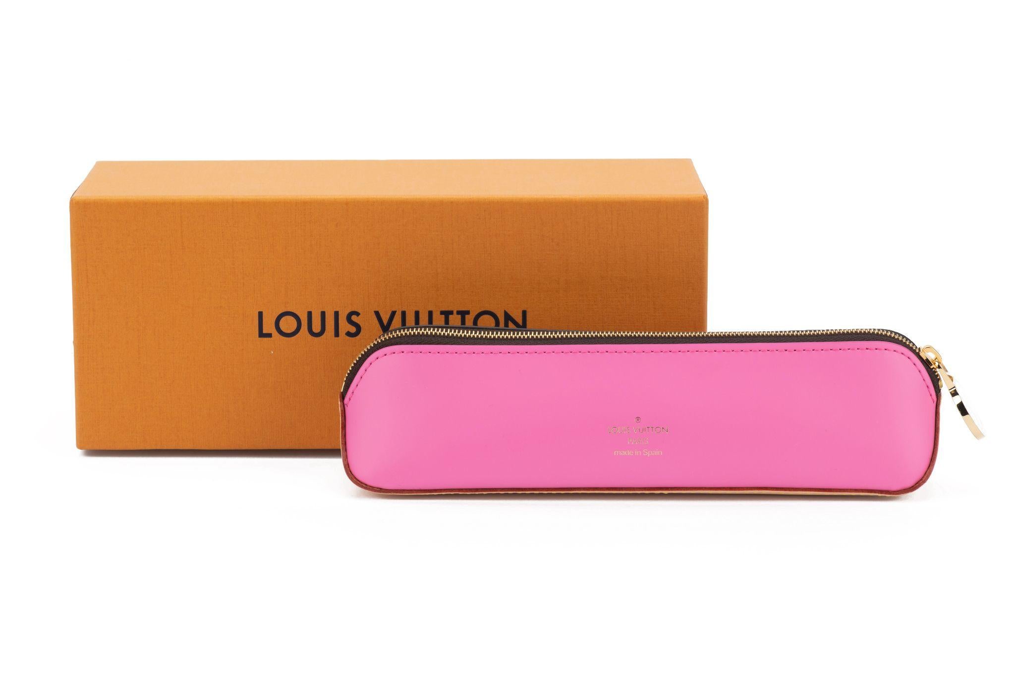 Louis Vuitton Pencil map in pink belongs to the Vivienne Holidays 2022 collection. Very collectible. It's brand new and comes with the original dustcover and box.