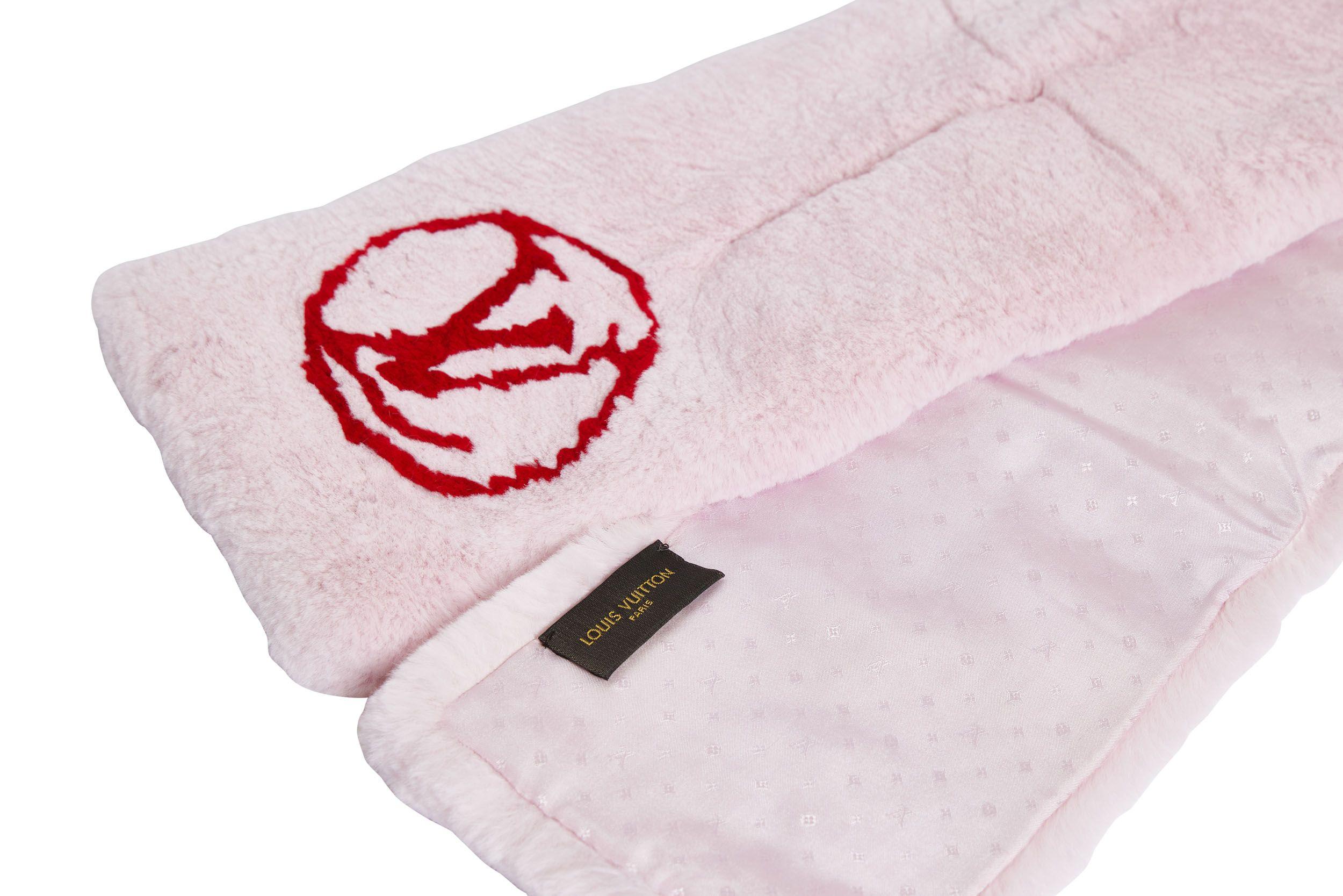 Vuitton Pink Rabbit Logo Scarf In Excellent Condition For Sale In West Hollywood, CA