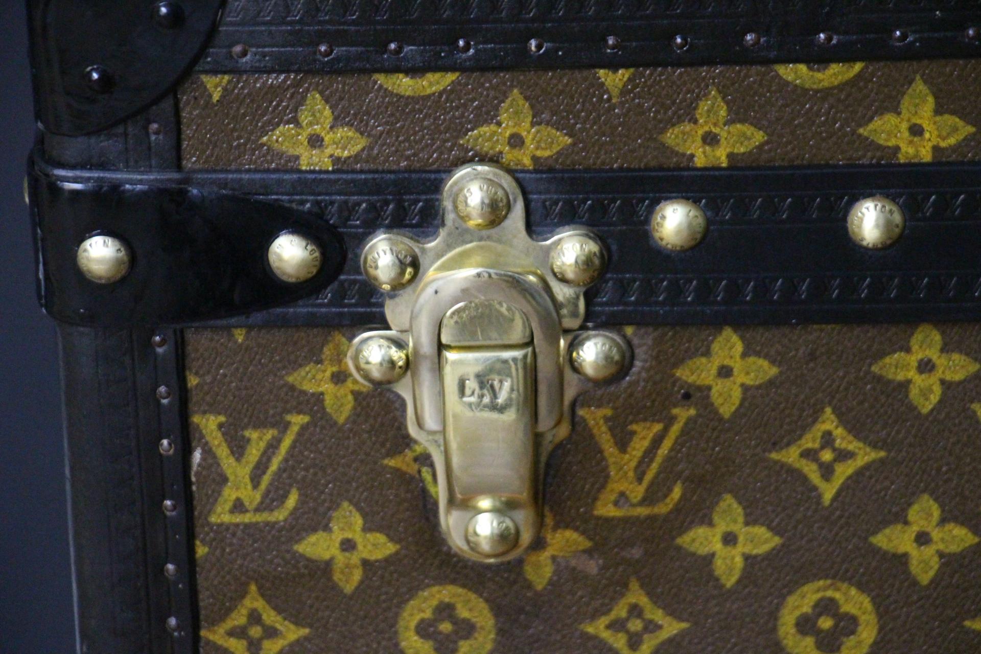 Vuitton Trunk, Louis Vuitton Steamer Cube Trunk, Louis Vuitton Hat Trunk Bon état - En vente à Saint-Ouen, FR