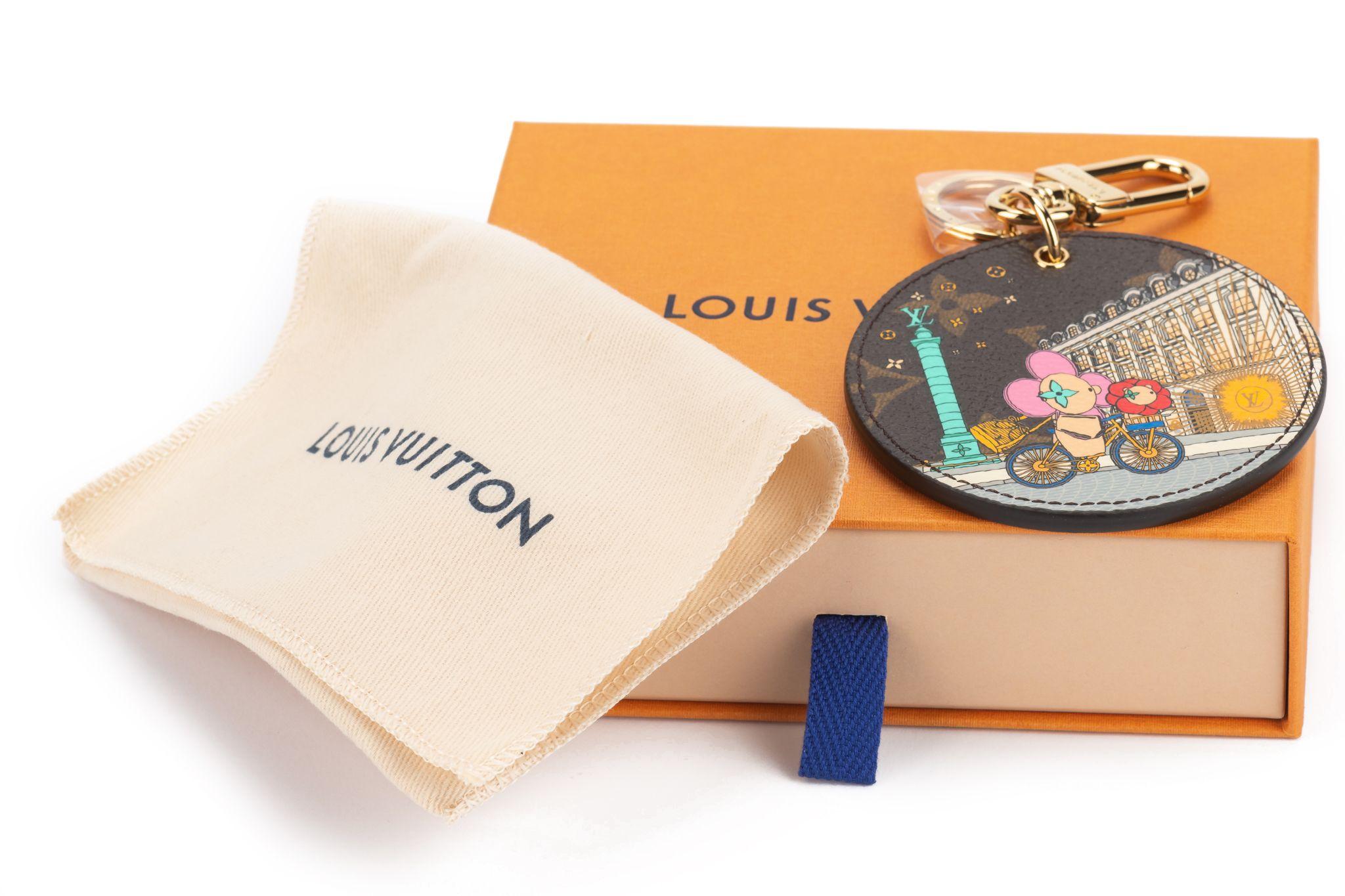 Louis Vuitton Key Ring belongs to the Vivienne Holidays 2022 collection. It's brand new and comes with the original dustcover and box.