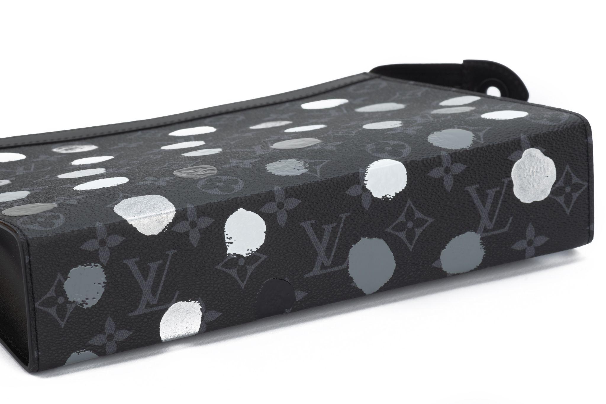 Women's or Men's Vuitton x Yayoi Kusama Pochette BNIB For Sale