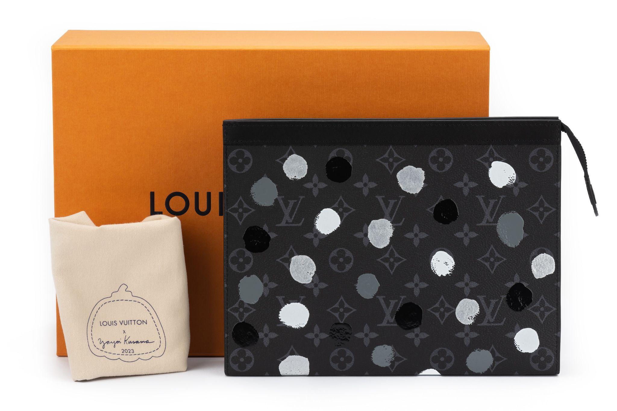 Vuitton x Yayoi Kusama Pochette BNIB For Sale 1