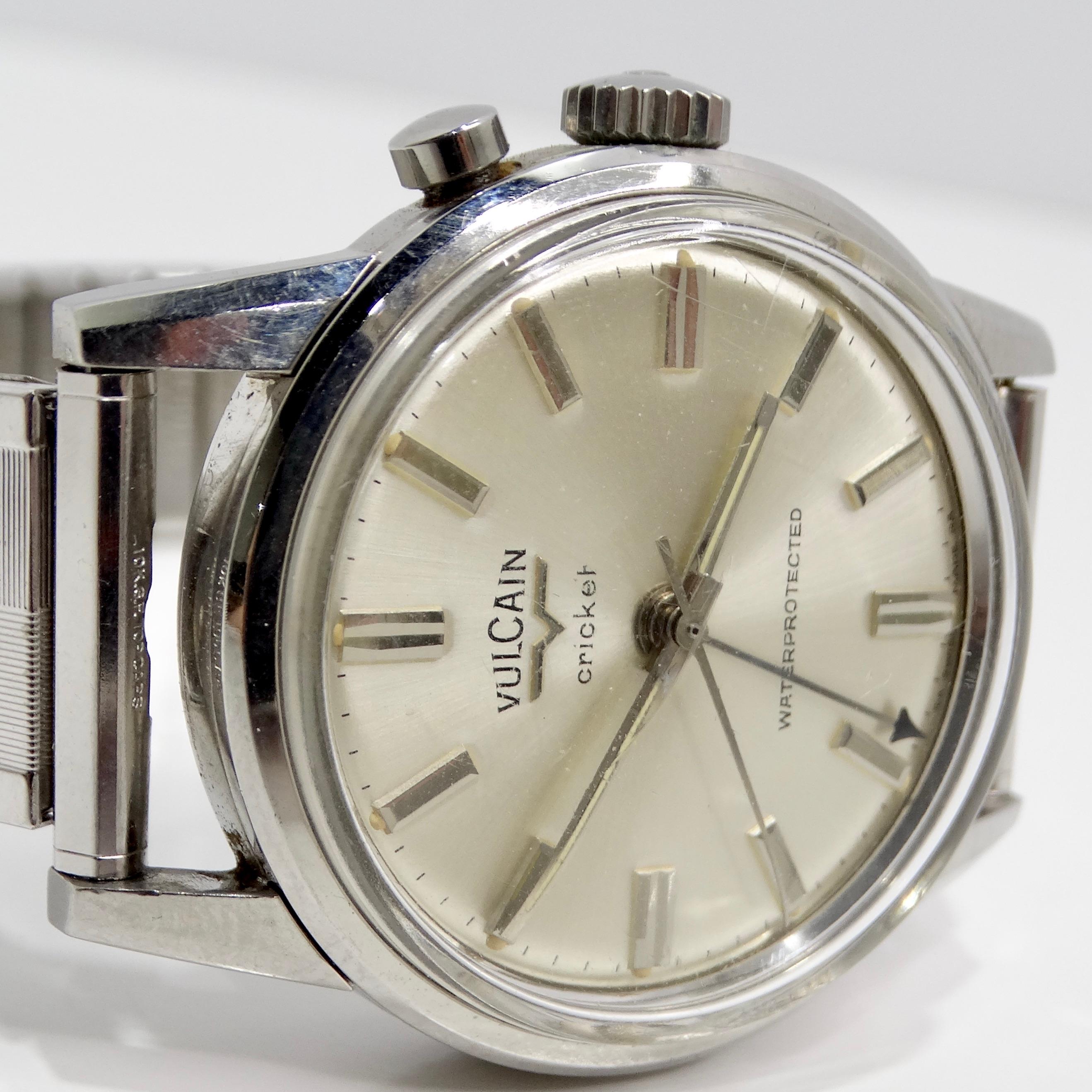 Voici la montre en acier inoxydable Vulcain des années 1960, une montre-bracelet rare et classique qui capture l'essence de l'élégance vintage. Cette montre exquise est dotée d'un boîtier en acier inoxydable de couleur argentée, offrant un design