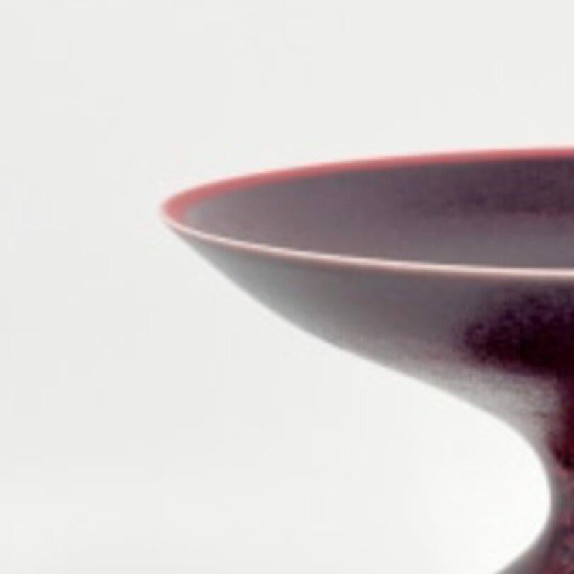 Vase Vulcan Bourgogne et rouge par Anna Silverton Excellent état - En vente à Atlanta, GA