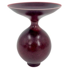 Vase Vulcan Bourgogne et rouge par Anna Silverton