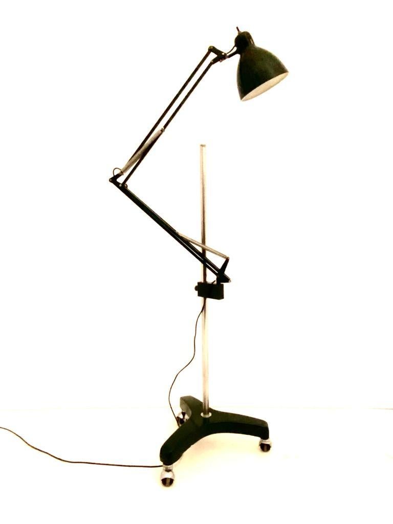 Mid-Century moderno Naska Loris originale d'epoca  lampada da terra, Luxo 1950