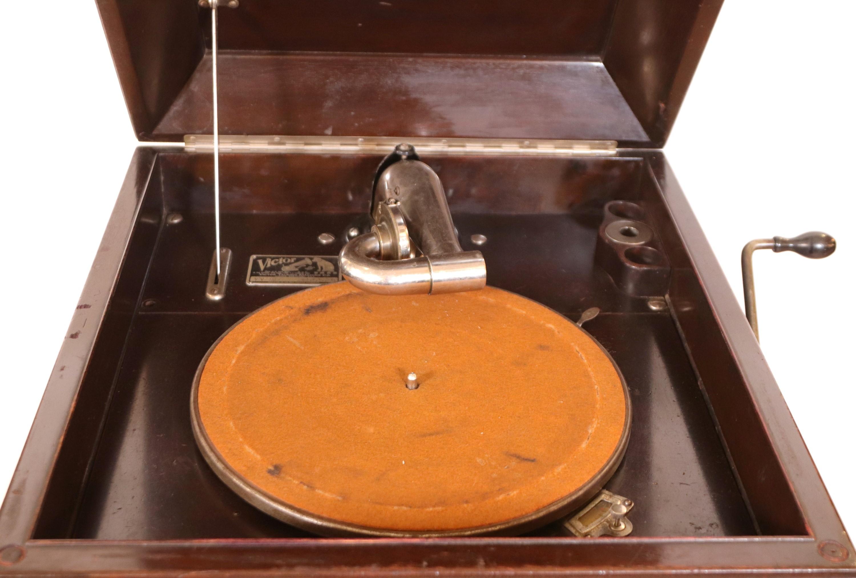 victrola record player antique