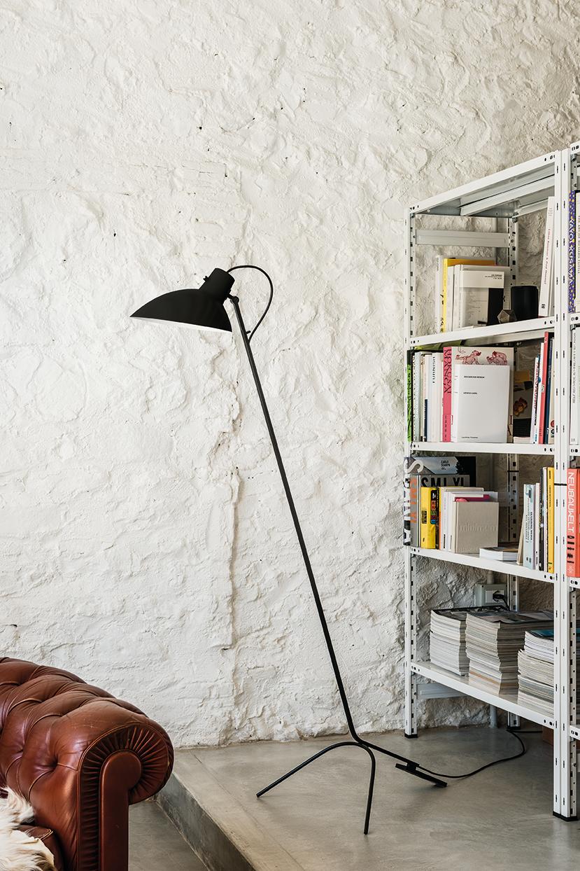 VV Cinquanta Black and Brass Floor Lamp Designed by Vittoriano Viganò for Astep 8