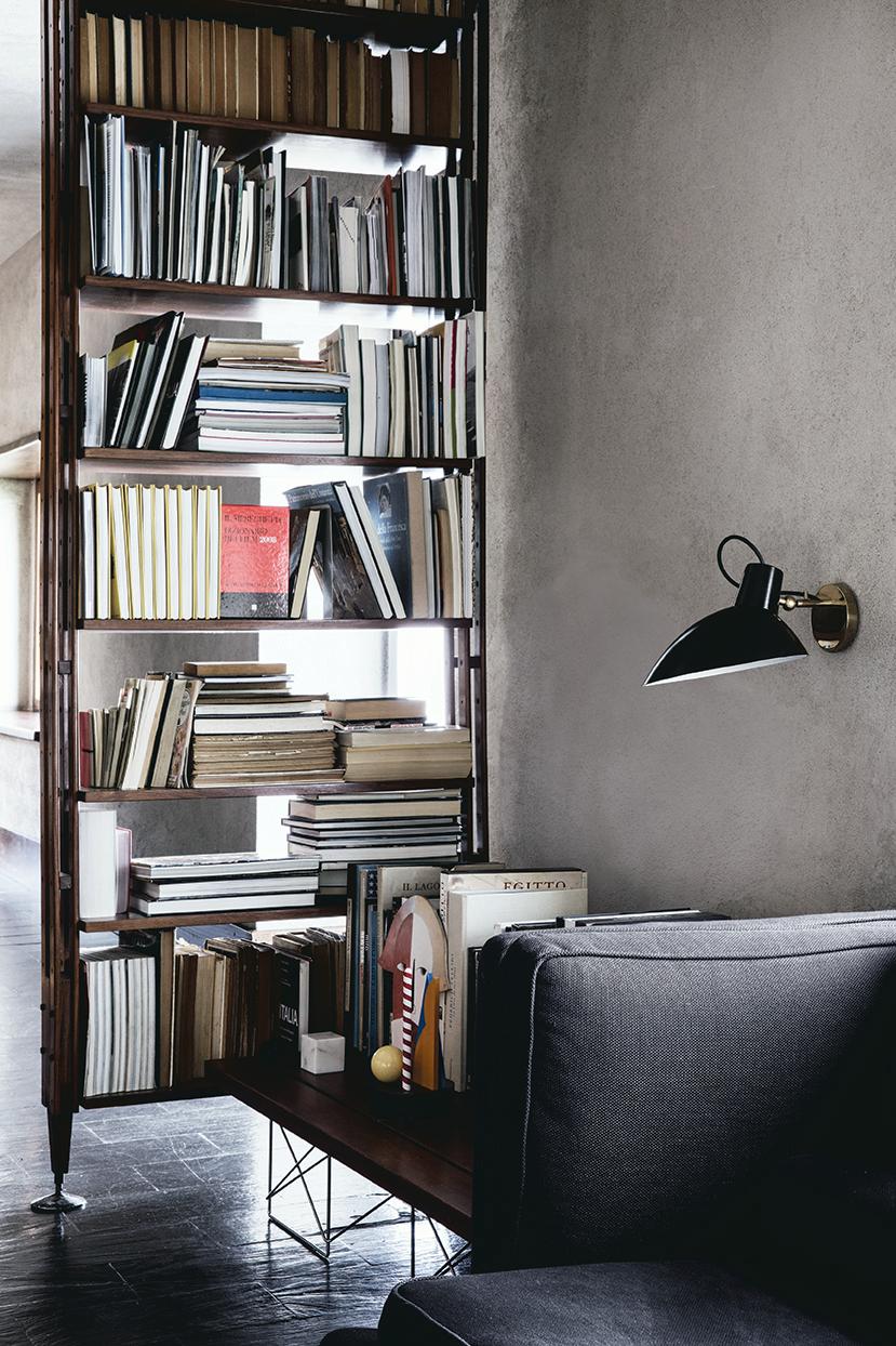 VV Cinquanta Black and Brass Wall Design by Vittoriano Viganò for Astep For Sale 5