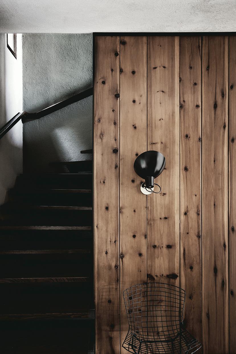 VV Cinquanta Black and Brass Wall Design by Vittoriano Viganò for Astep For Sale 6
