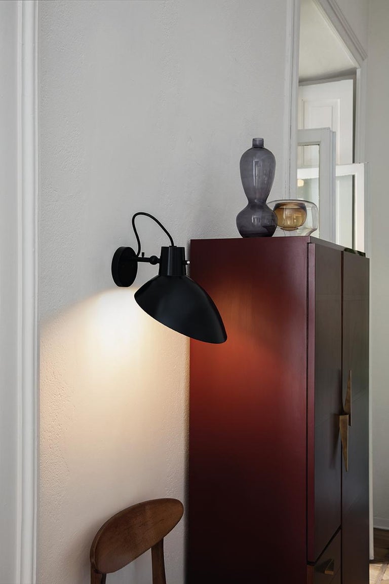 VV Cinquanta Black and Red Wall Lamp Designed by Vittoriano Viganò for