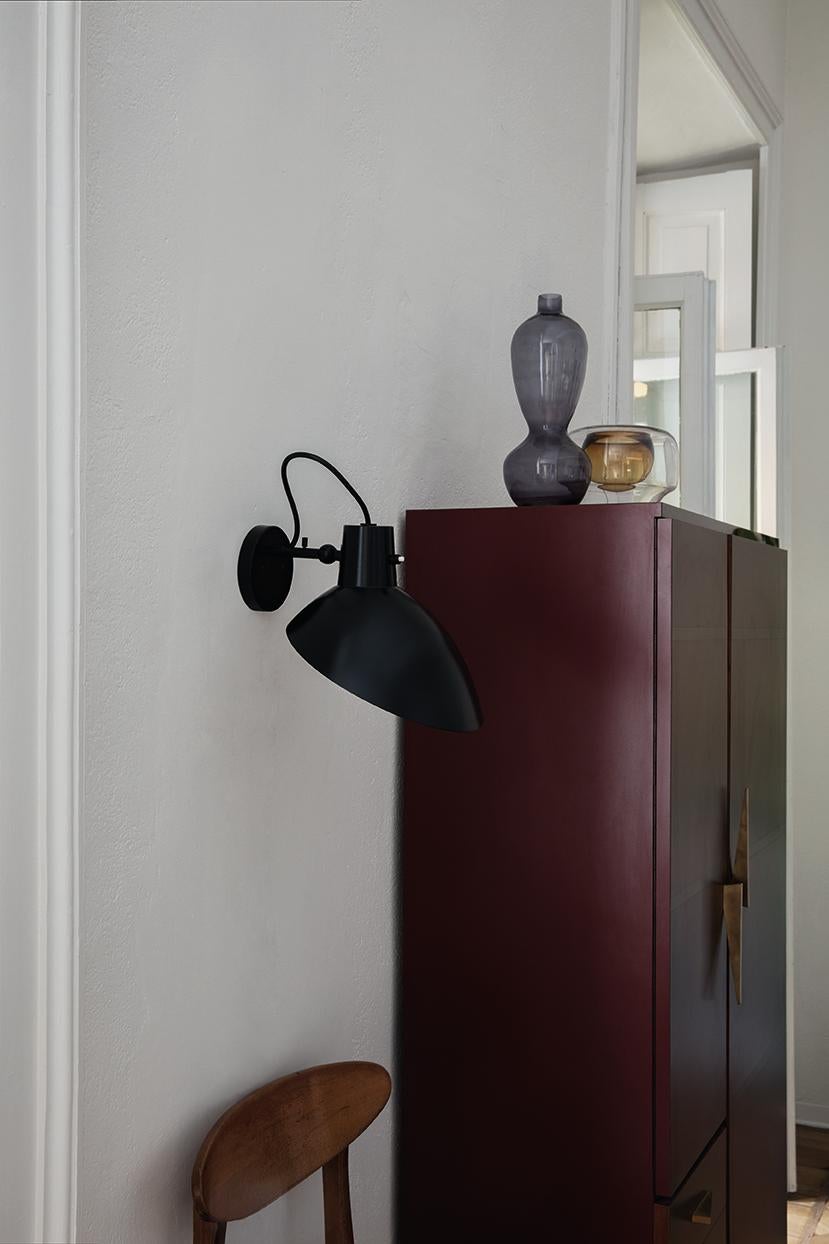 VV Cinquanta Black and Red Wall Lamp Designed by Vittoriano Viganò for Astep For Sale 2