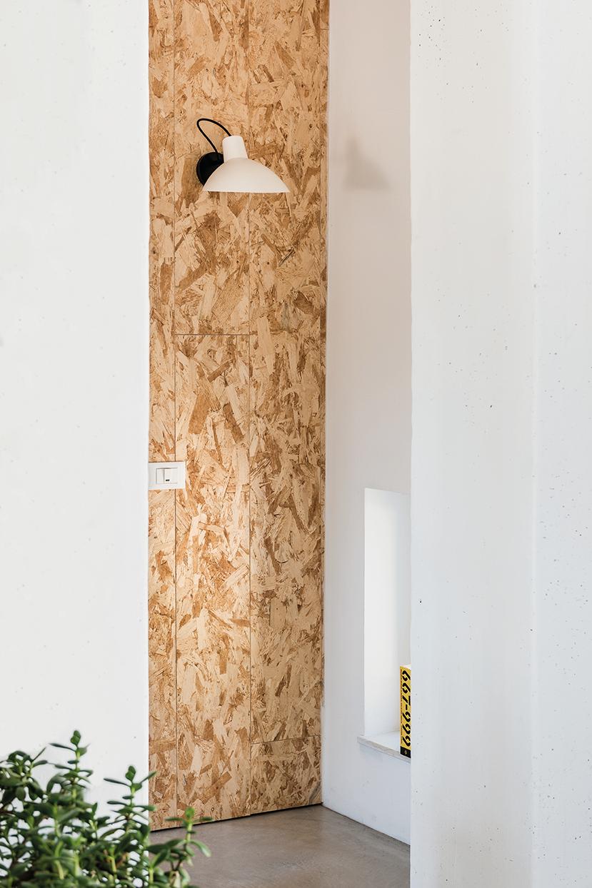 Laiton VV Cinquanta Black and White Wall Lamp Design by Vittoriano Viganò for Astep en vente