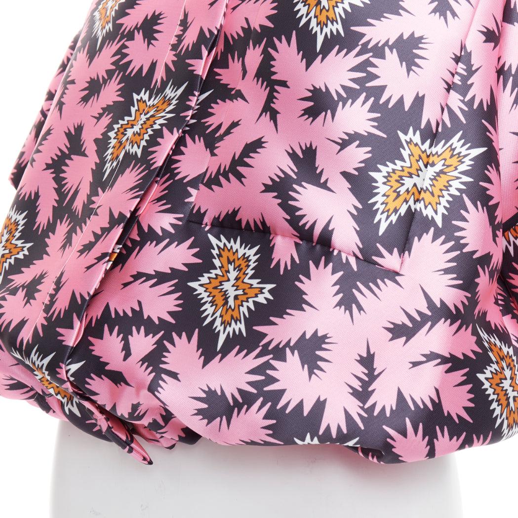 VVB VICTORIA BECKHAM rose pop graphique soie bulle boxy overshirt UK6 XS en vente 2