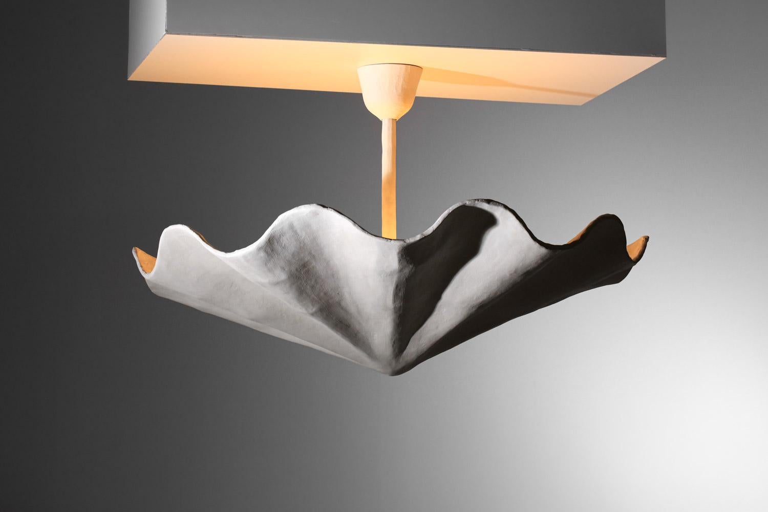 Organico moderno vSospensione moderna a soffitto in gesso di grandi dimensioni nello stile di Diego Giacometti in vendita