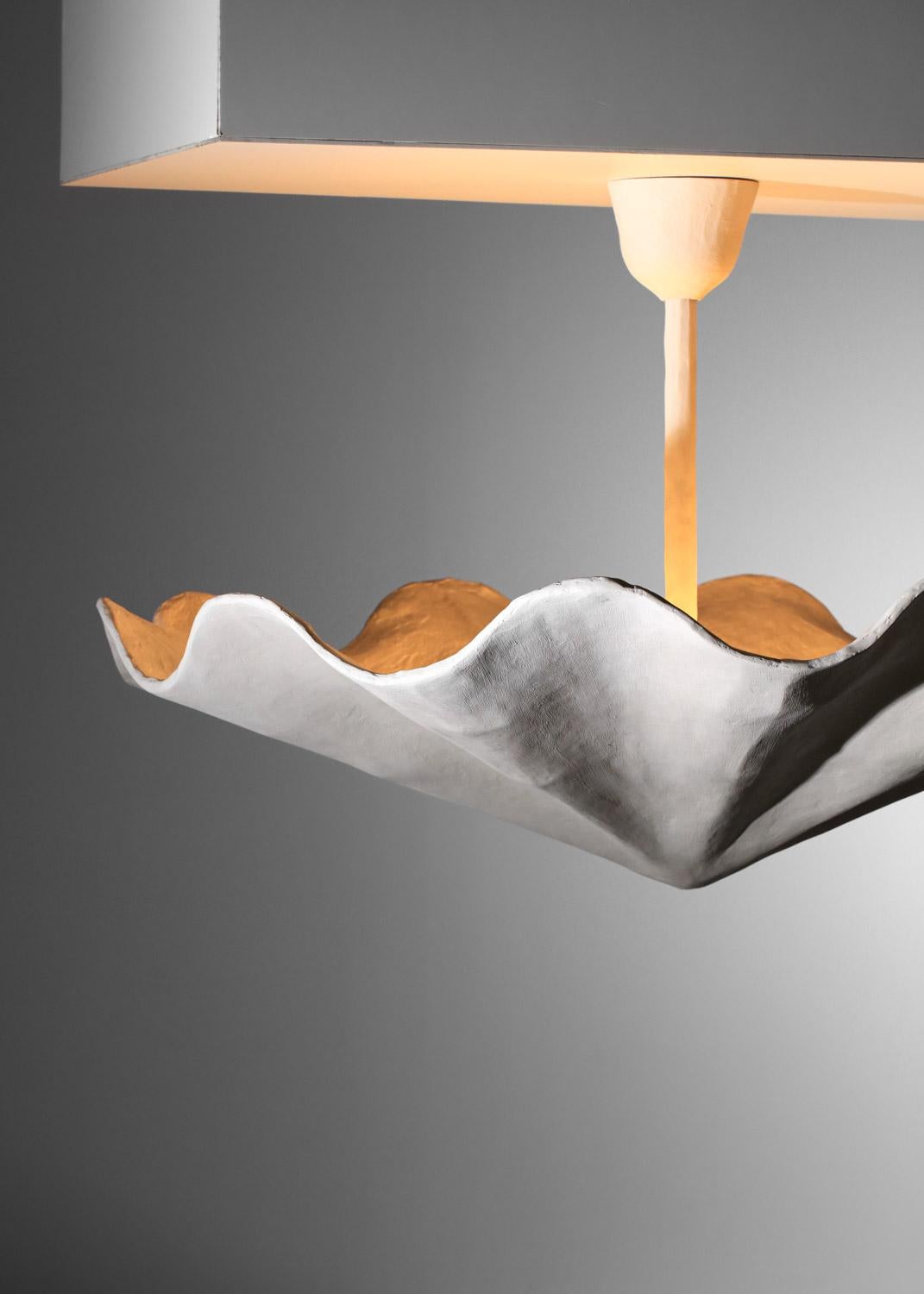Francese vSospensione moderna a soffitto in gesso di grandi dimensioni nello stile di Diego Giacometti in vendita