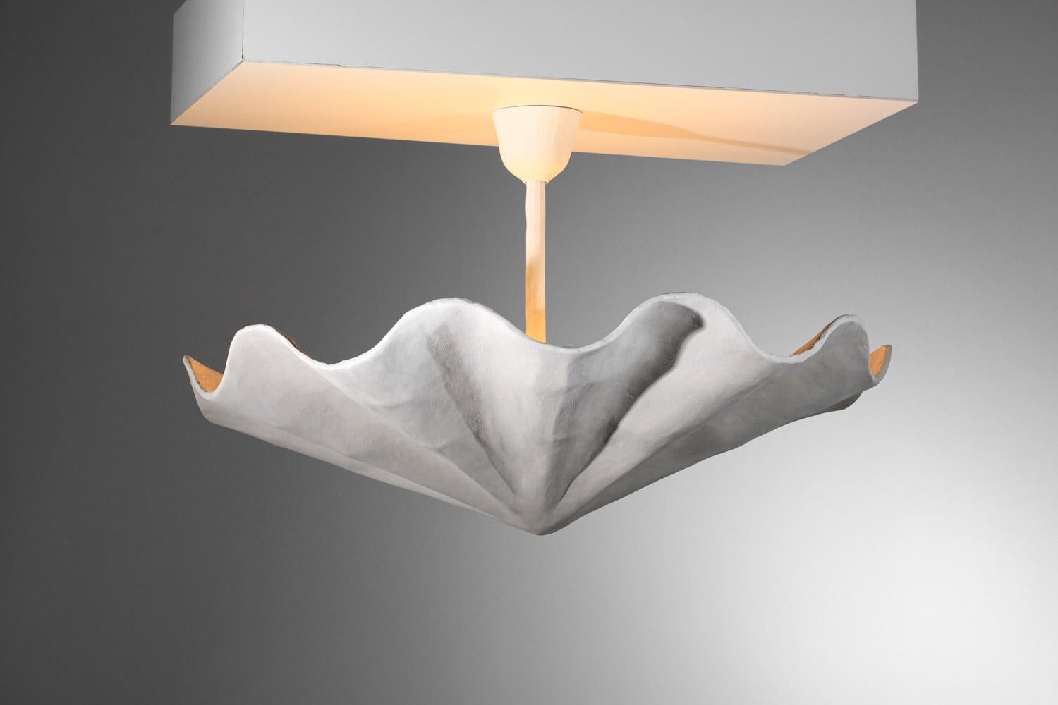 Intonaco vSospensione moderna a soffitto in gesso di grandi dimensioni nello stile di Diego Giacometti in vendita
