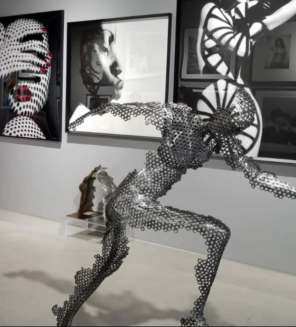 The Sprinter Silver  - Sculpture by VYKI