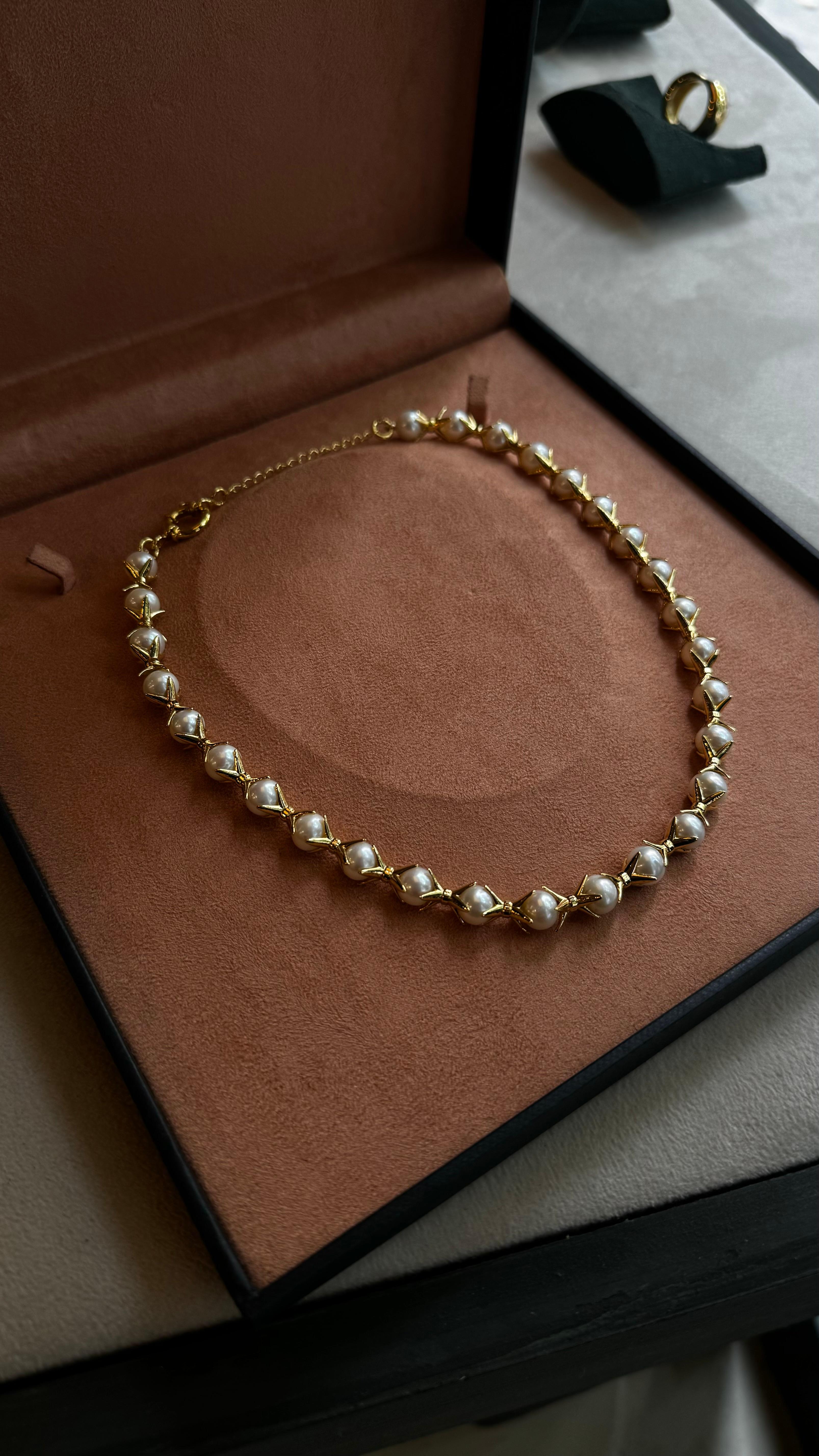 Round Cut W Chain with 18k Gold Plating and Natural Pearls - By Crayons Sao Paulo For Sale