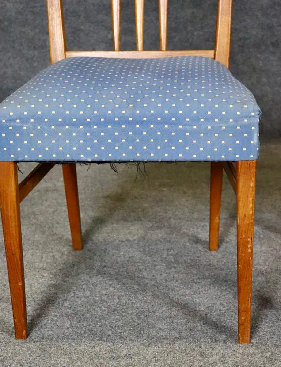 W. H. Russell für Gordon Russell Esszimmerstühle im Zustand „Gut��“ im Angebot in Brooklyn, NY