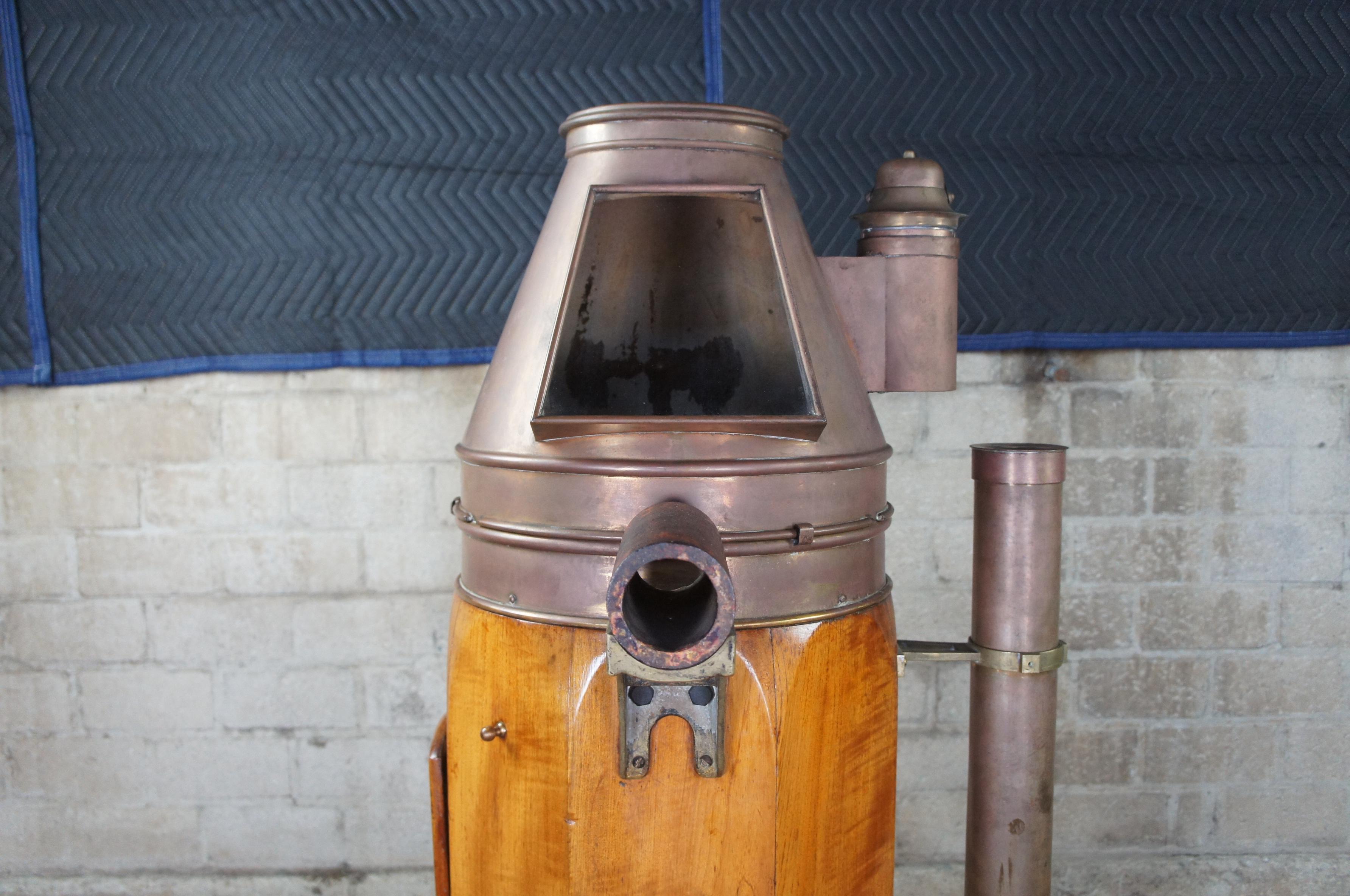 W. Hartmann Antique Oak & Copper Ships Binnacle Nautical Maritime Compass In Good Condition For Sale In Dayton, OH