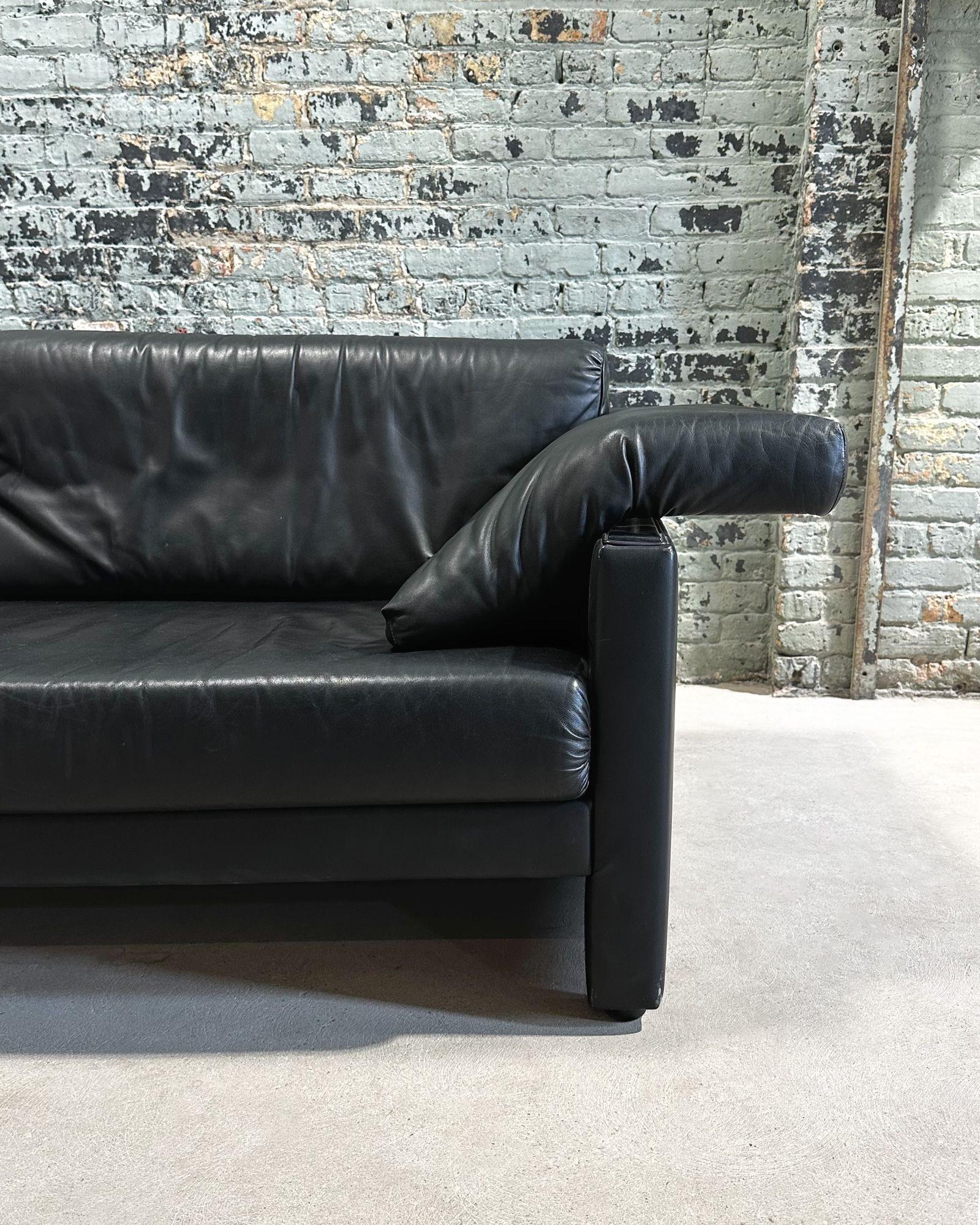 W. K. Wohnen Post Modern Black Leather Sofa, Germany 1980 For Sale 3