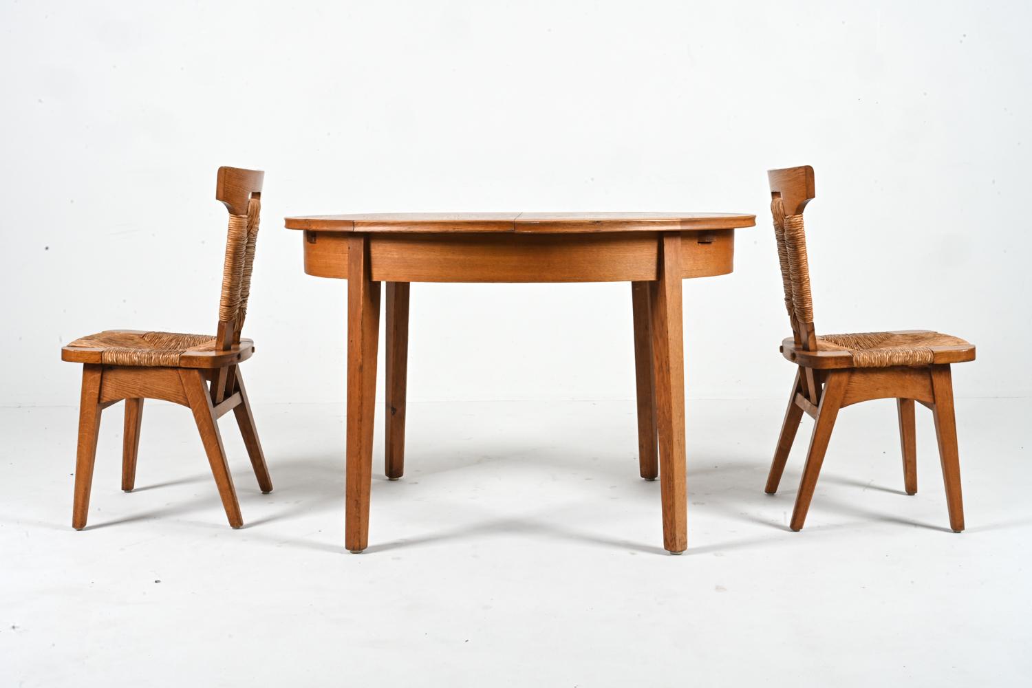 W. Kuyper Dutch Arts & Crafts Dining Suite in Oak & Rush, c. 1920s For Sale 8