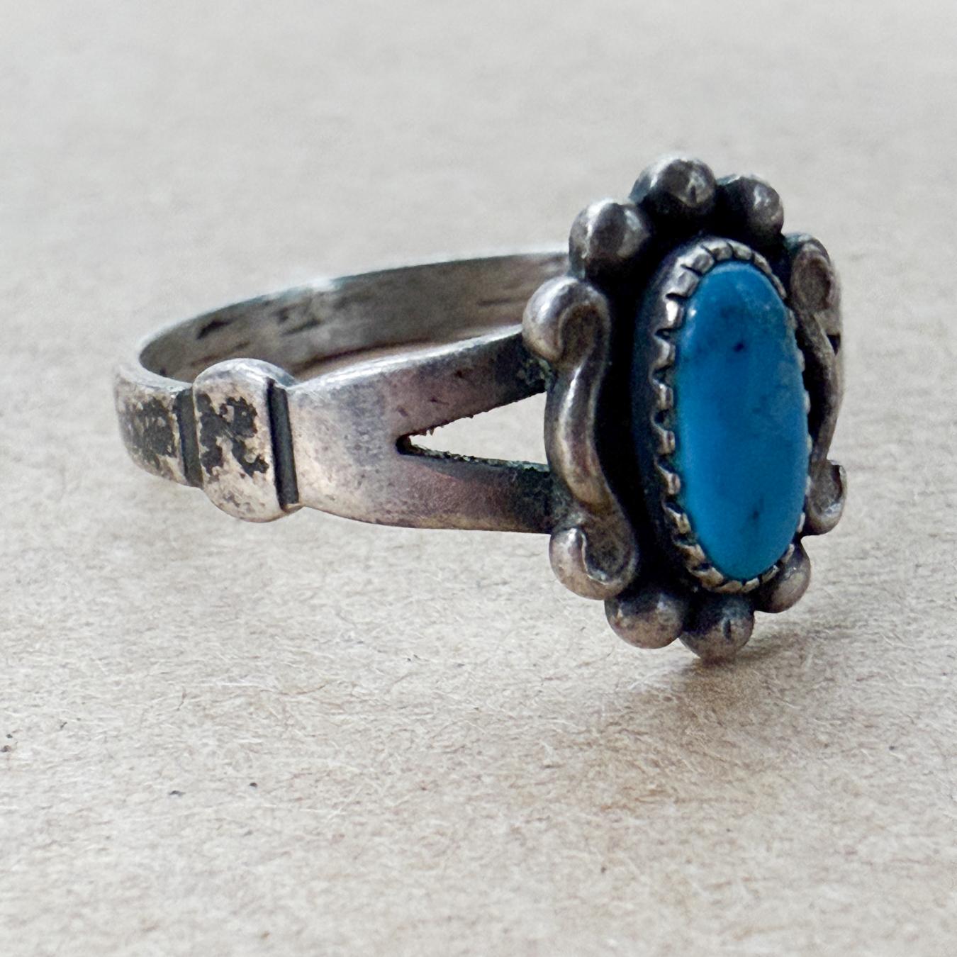 Mid-Century Modern W & M Sterling Silver Navajo Turquoise Ring For Sale