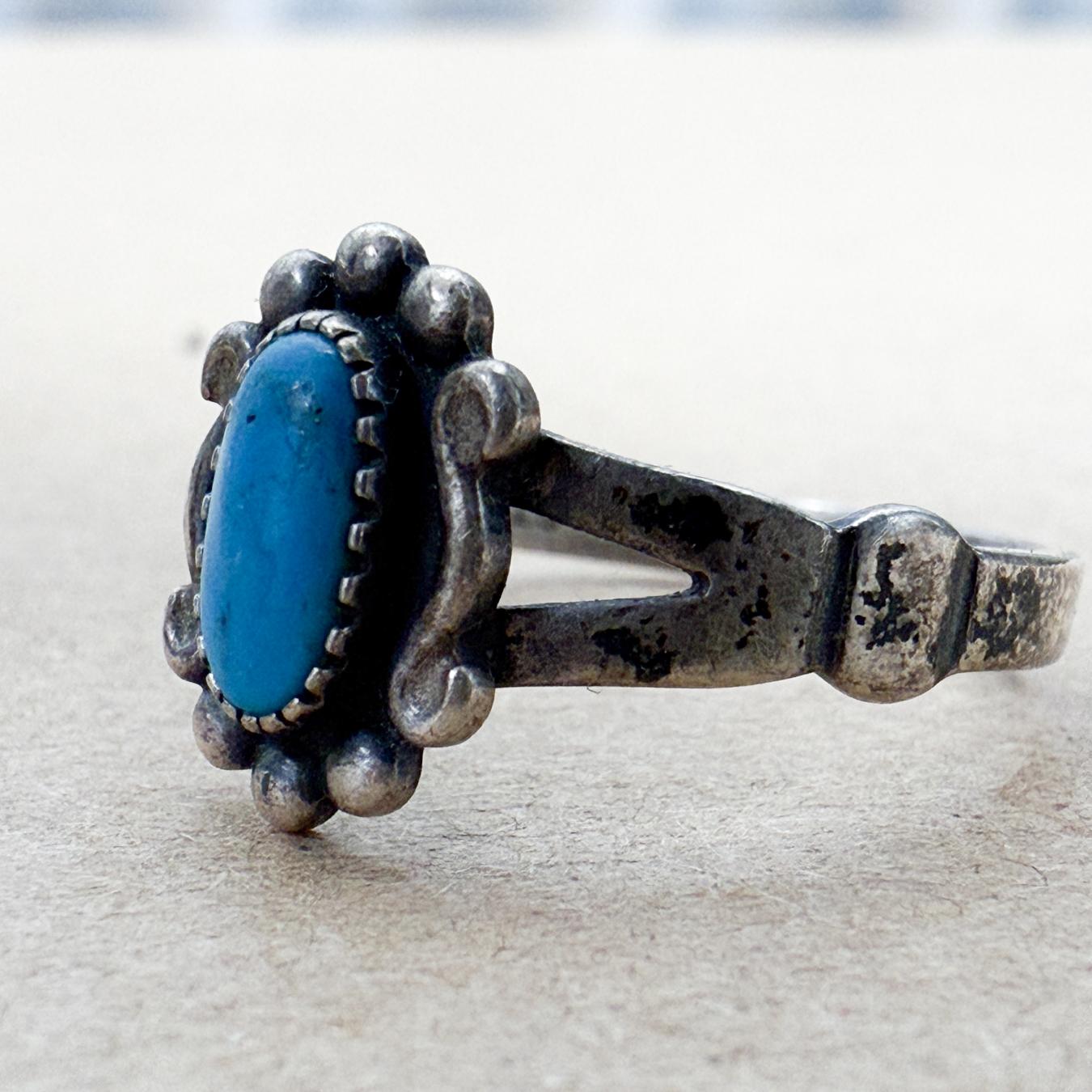 W & M Sterling Silver Navajo Turquoise Ring In Good Condition For Sale In Chula Vista, CA