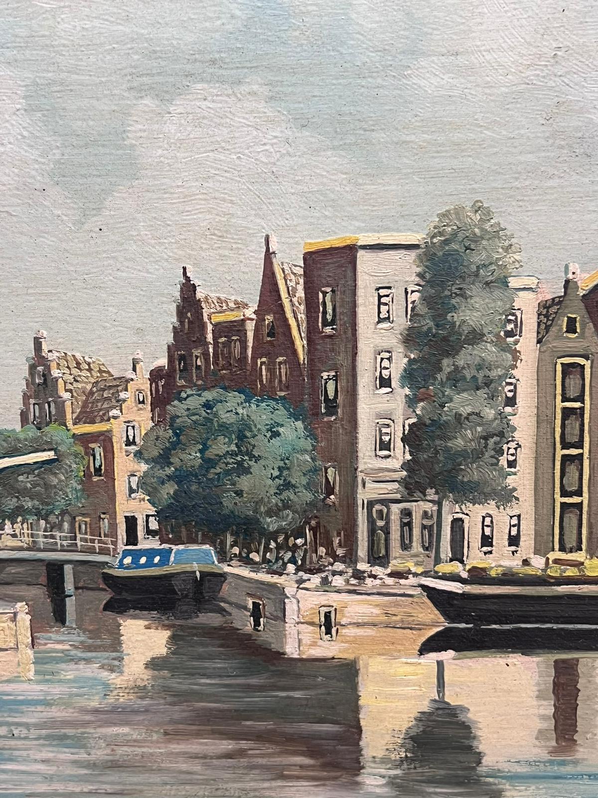 Canal View in Amsterdam Tranquil Cityscape Niederländische Schule, signiertes Ölgemälde (Impressionismus), Painting, von W. Maas