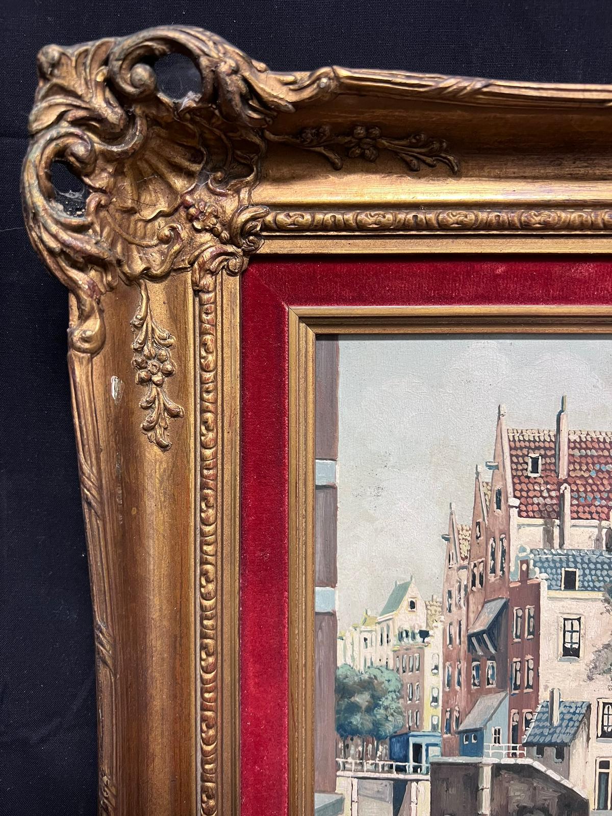 Grachten-Szene, Amsterdam
unterzeichnet von W. Maas
Öl auf Karton, gerahmt
Gerahmt: 16 x 13,75 Zoll
Pappe: 9,5 x 7,5 Zoll
Verso beschriftet
Provenienz: Privatsammlung
Dieses Gemälde, das wahrscheinlich von demselben Künstler, W. Maas, stammt, zeigt