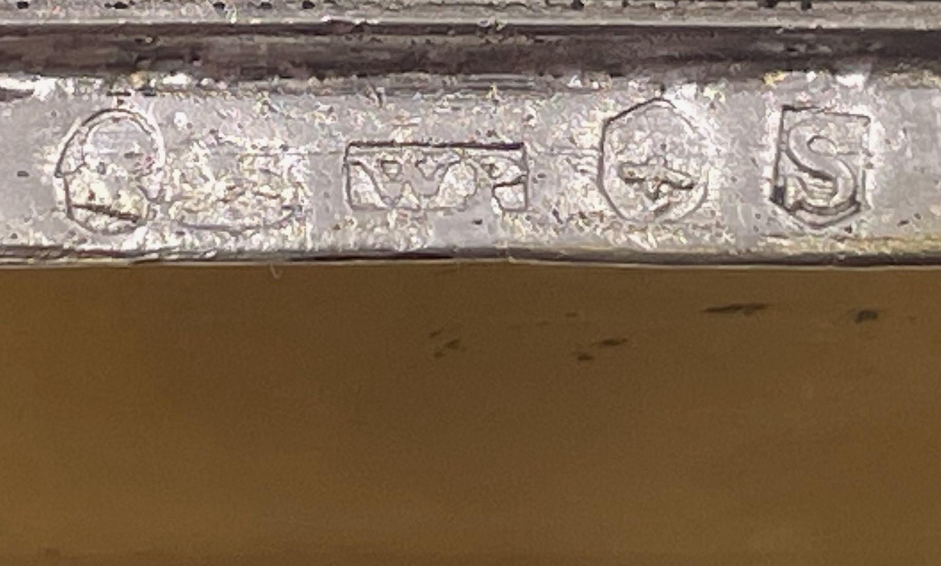 W. Pugh Caja de rapé inglesa georgiana de plata de ley de 1816 en Bueno estado para la venta en New York, NY