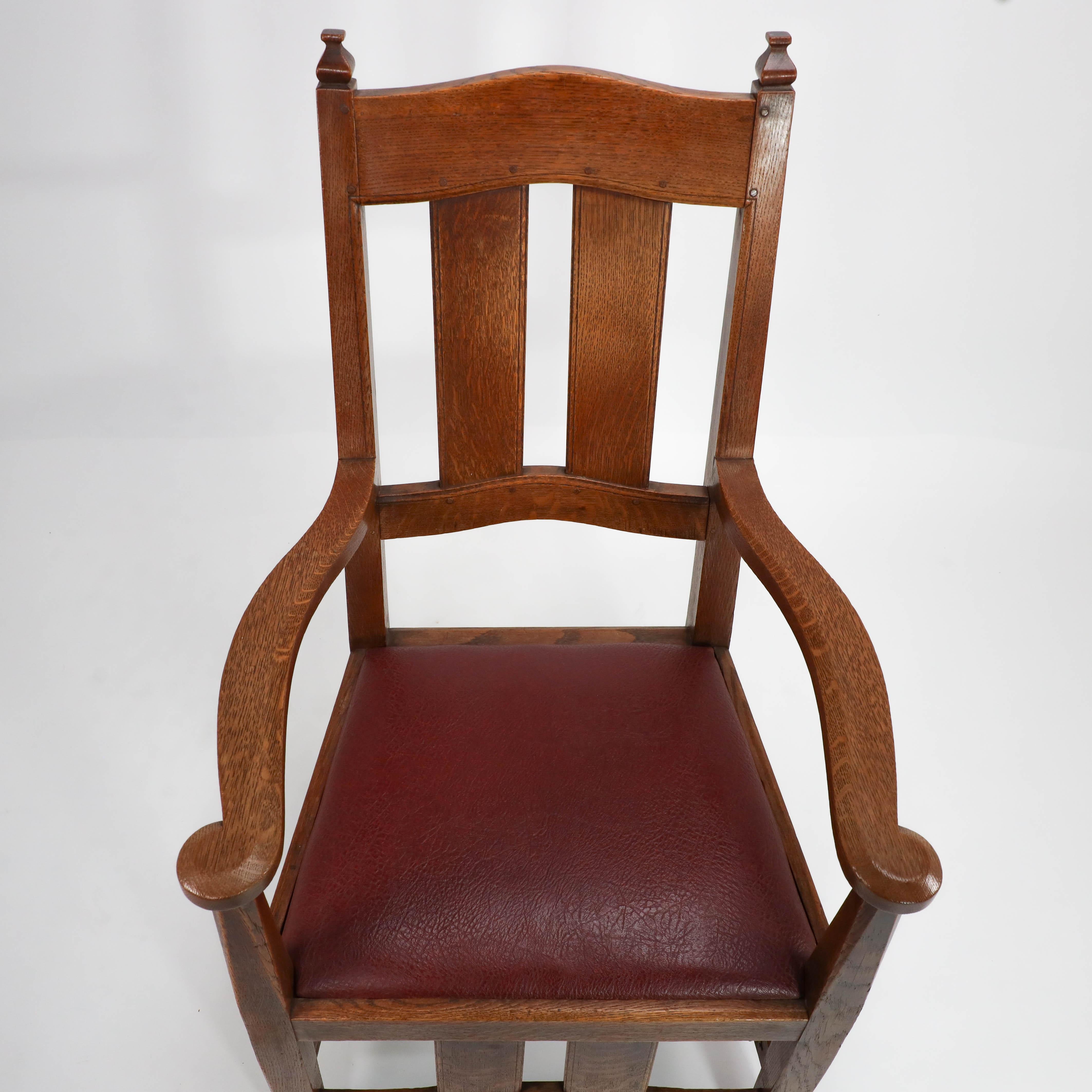 W R Lethaby. A rare Arts & Crafts sculptured oak armchair with shaped arms In Good Condition For Sale In London, GB