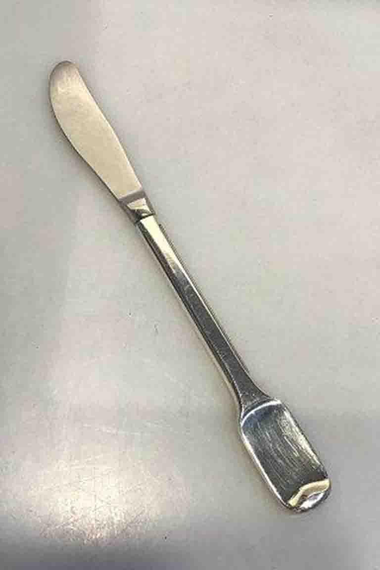 W & S. Sorensen silver old Danish dinner knife 

Measures 20.5 cm(8 5/64 in).

 