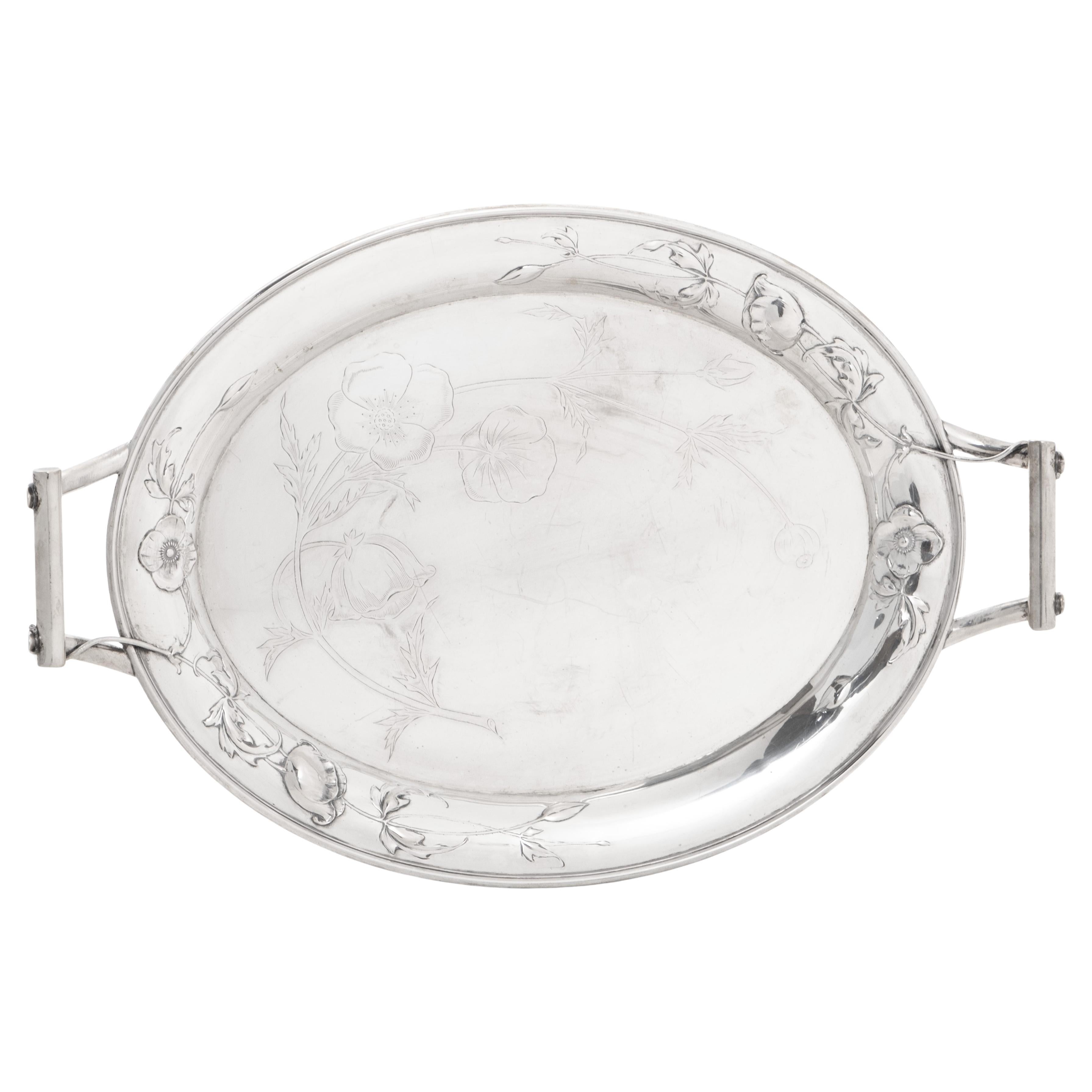 W. Importante vassoio in argento 800 art nouveau di Stüttgen con decorazione di papaveri in vendita