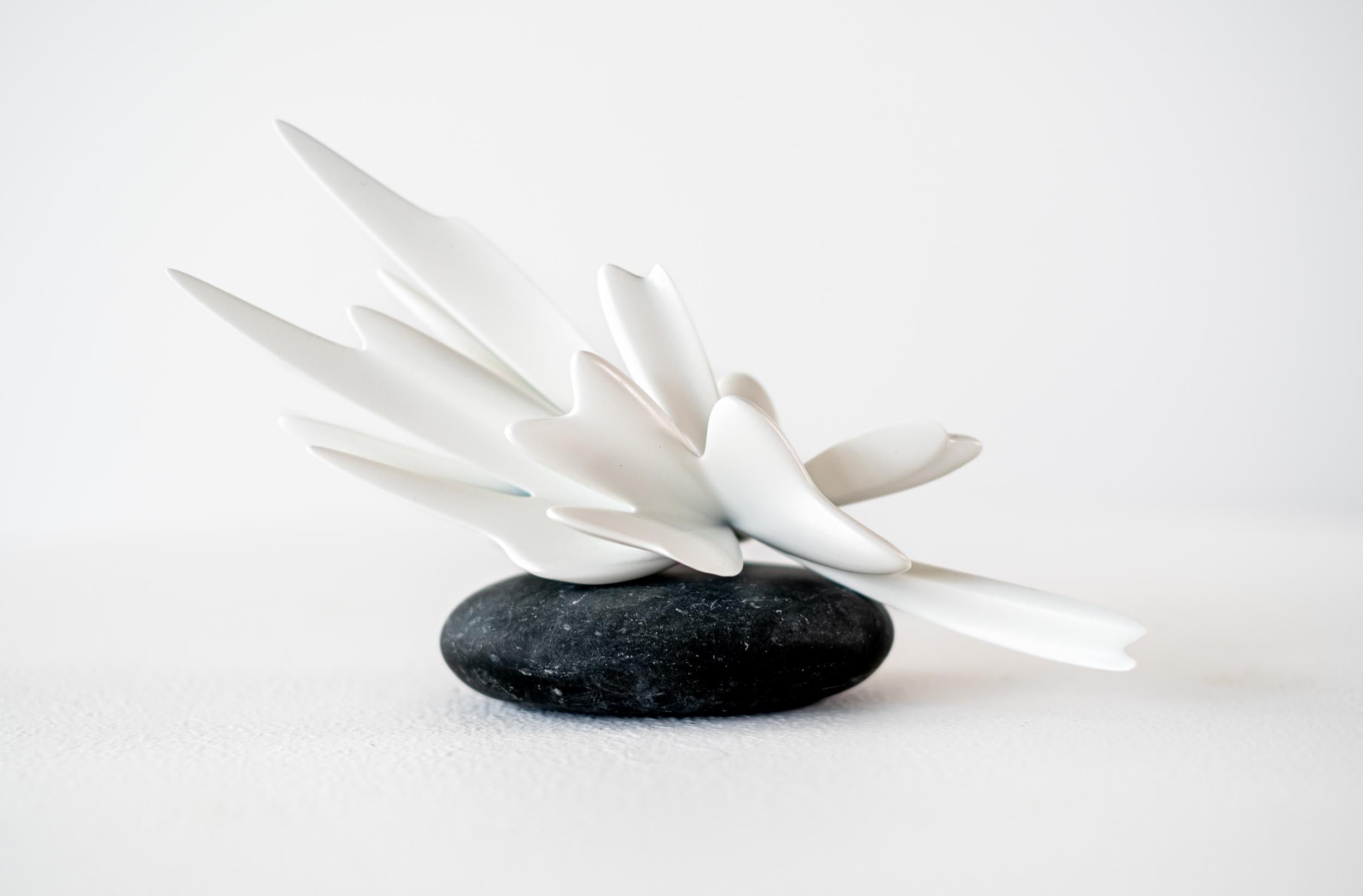 Gen-Form Study No.3 - sculpture contemporaine abstraite en résine pour l'intérieur