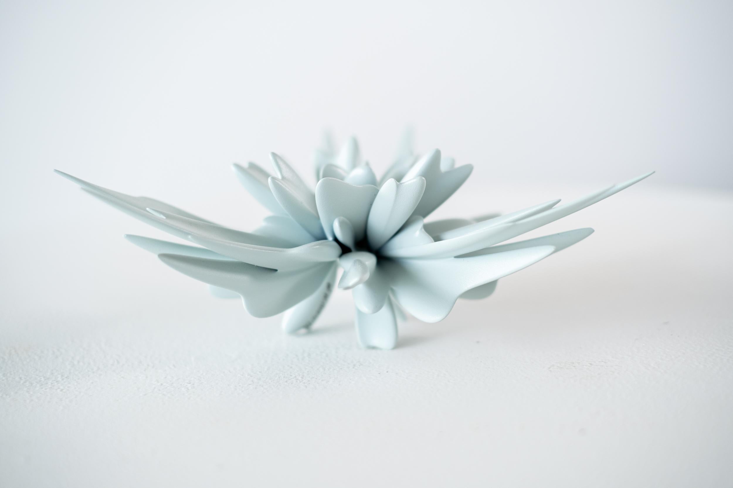 W.W. Hung Abstract Sculpture - Gen-Form Study No.7 - contemporary, abstract, indoor resin sculpture