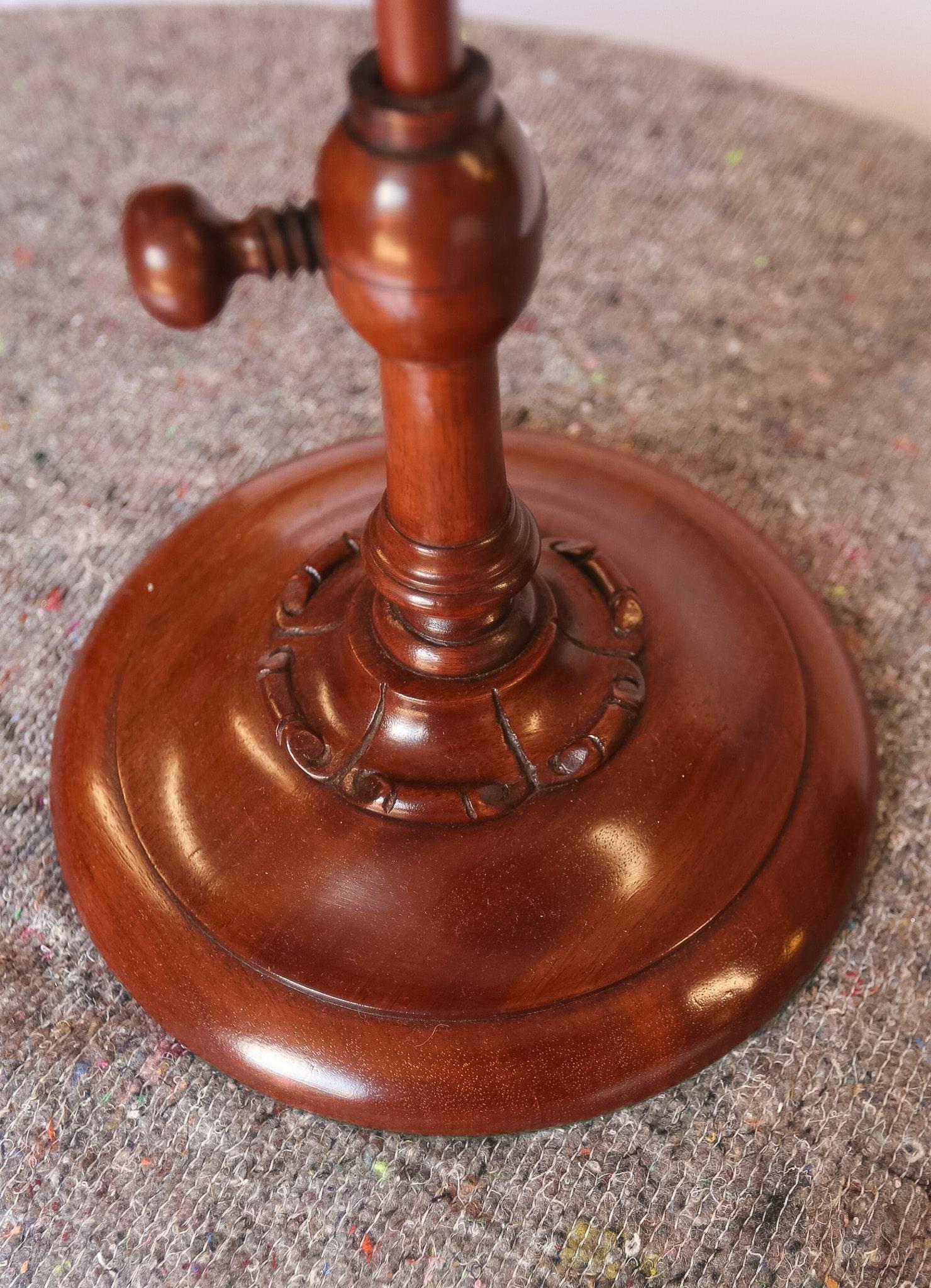 Specchio da toilette circolare regolabile d'epoca W1v in mogano In condizioni buone in vendita a Dereham, GB