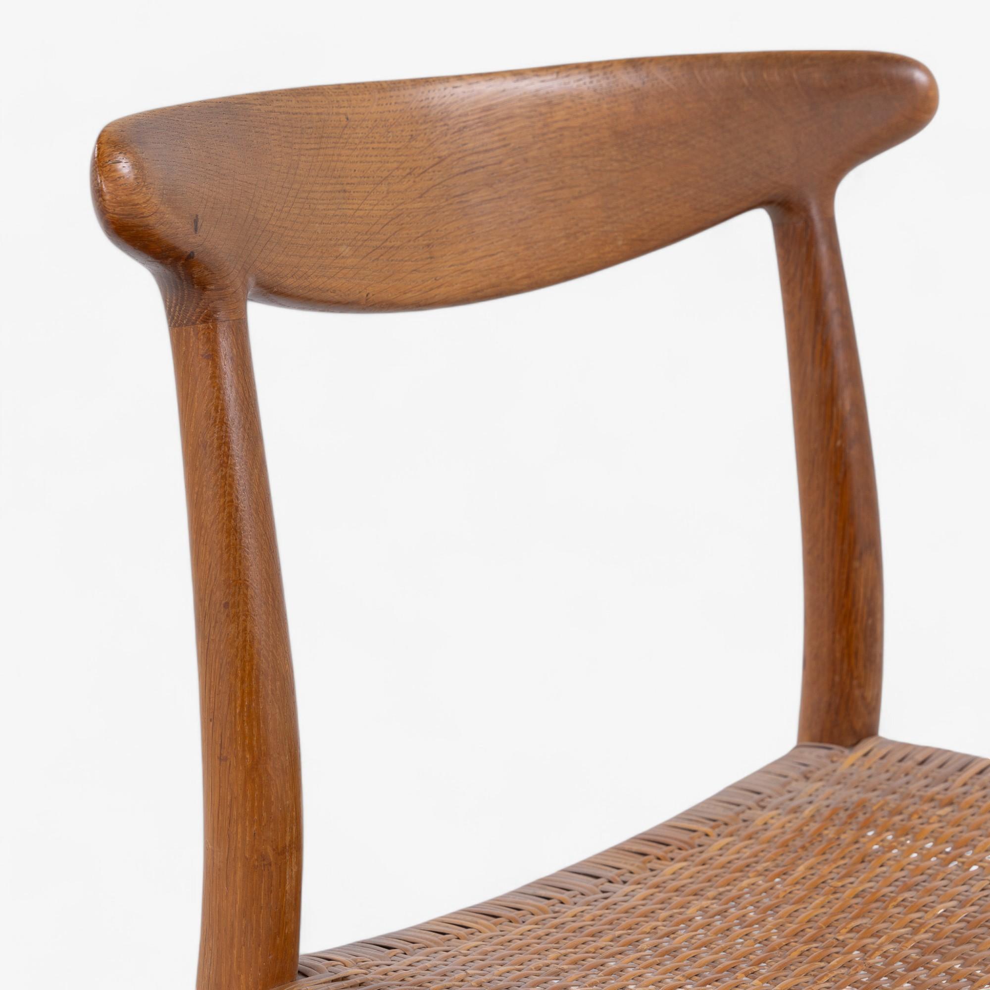 Mid-Century moderno W2 - Sedia da pranzo di Hans J. Wegner in vendita
