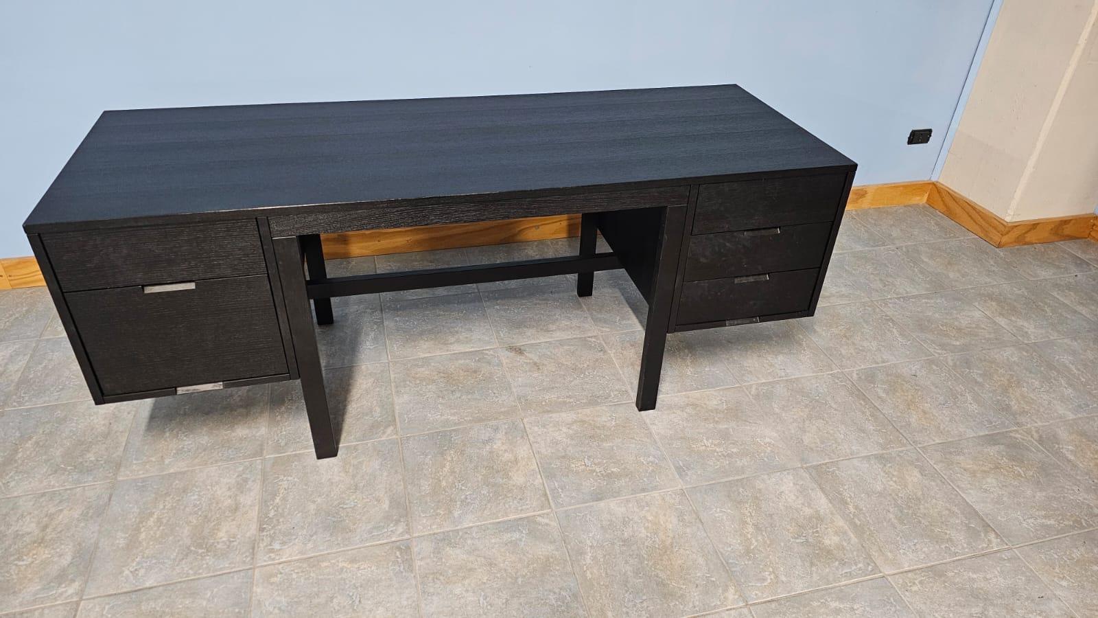 W80 Scrivania nera Pecs disegnata da Marcel Breuer per Simon by Cassina 1
