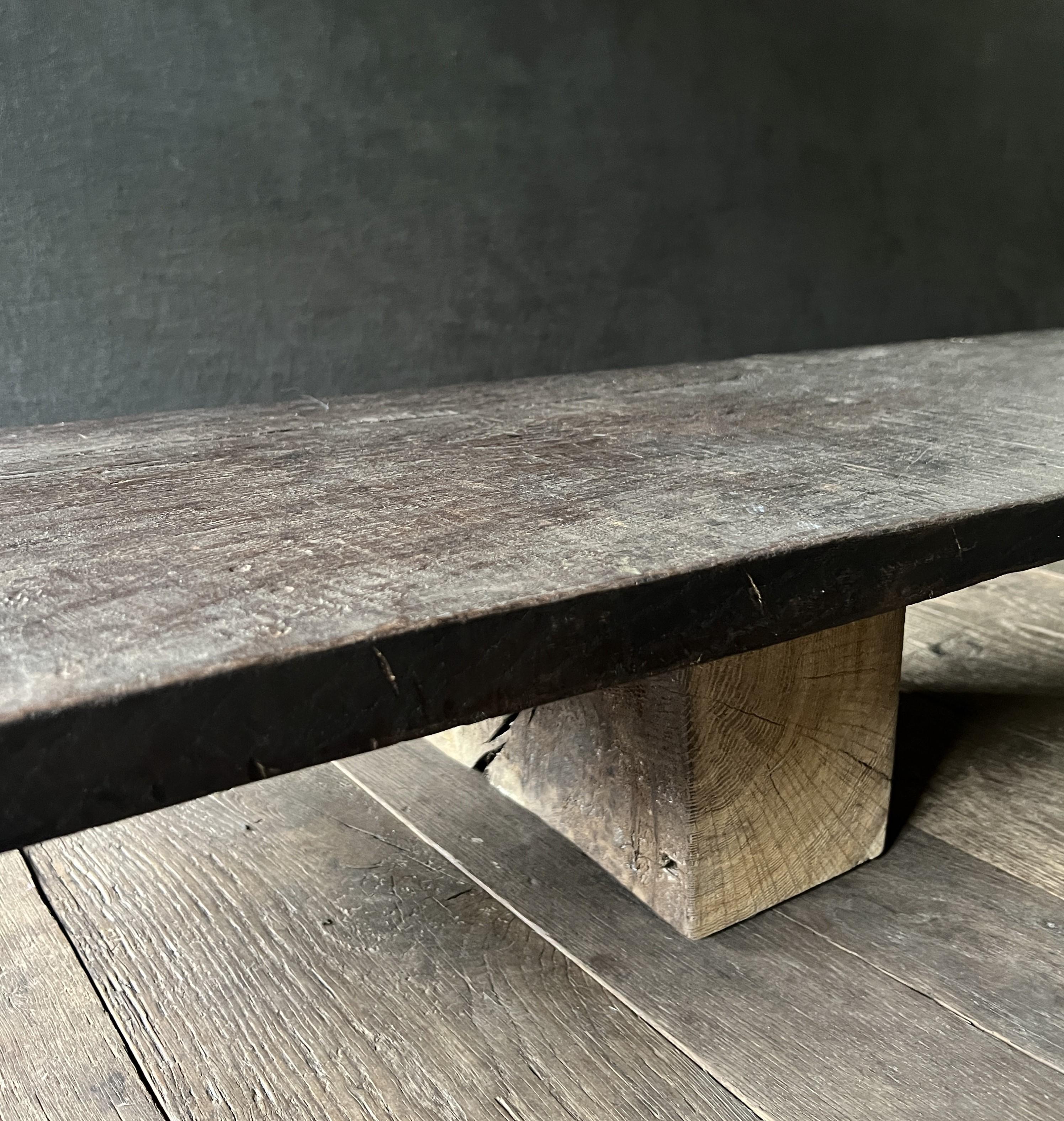 Wabi Organic Coffeetable with long One Slab 19th Century Chestnut Top In Good Condition In Vosselaar, BE