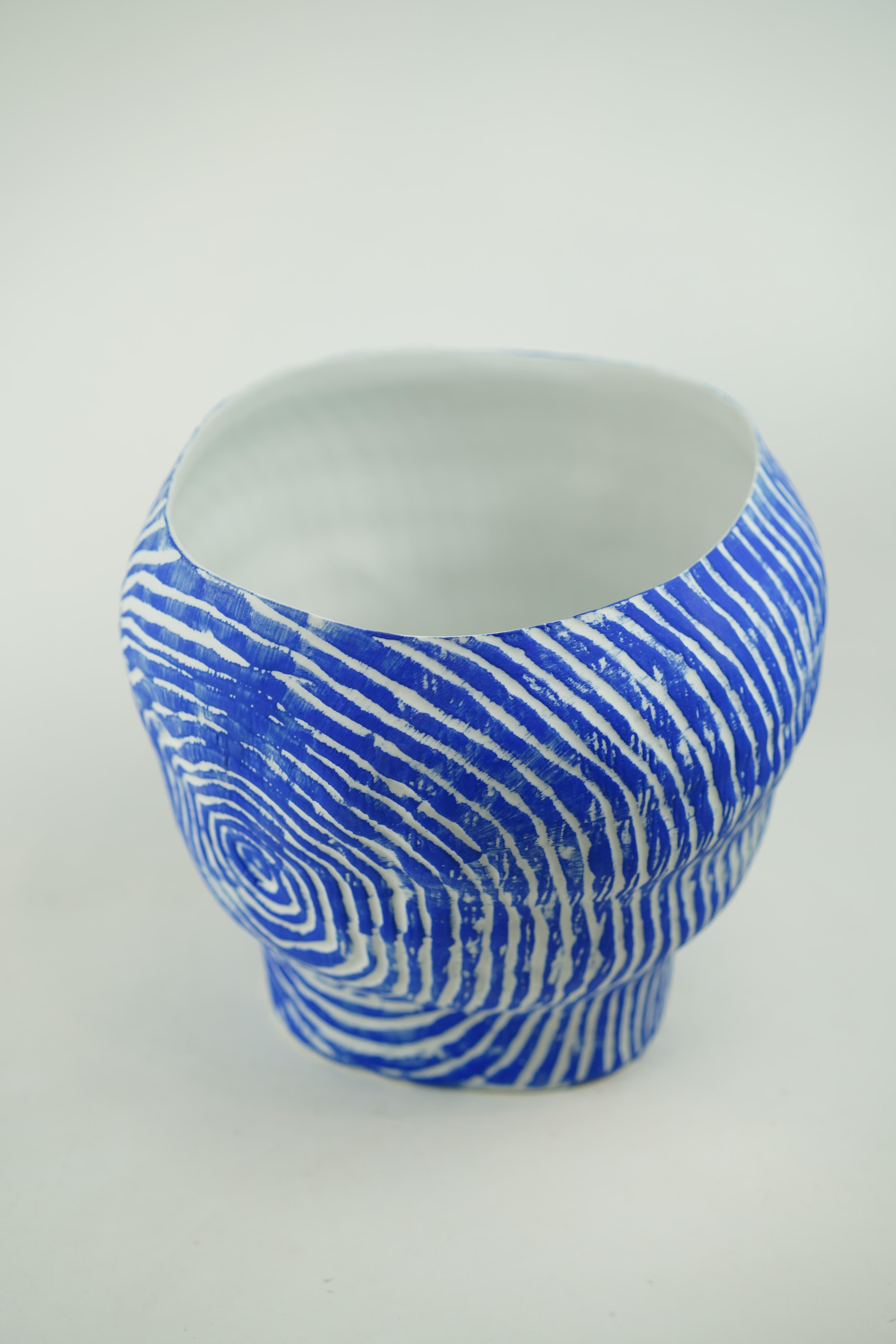 Wabi Sabi Awakening Spiral Vase, Available in Blue or Black For Sale 3